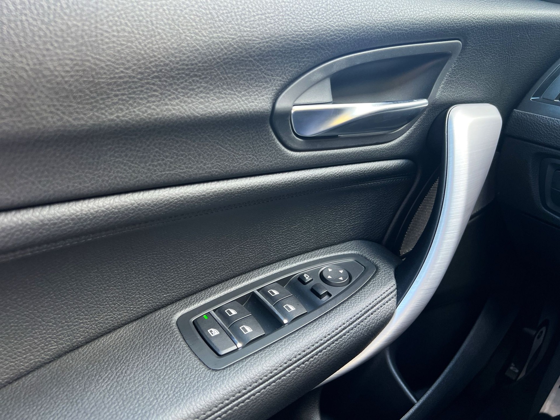 BMW M140i xDrive Steptronic-image-22