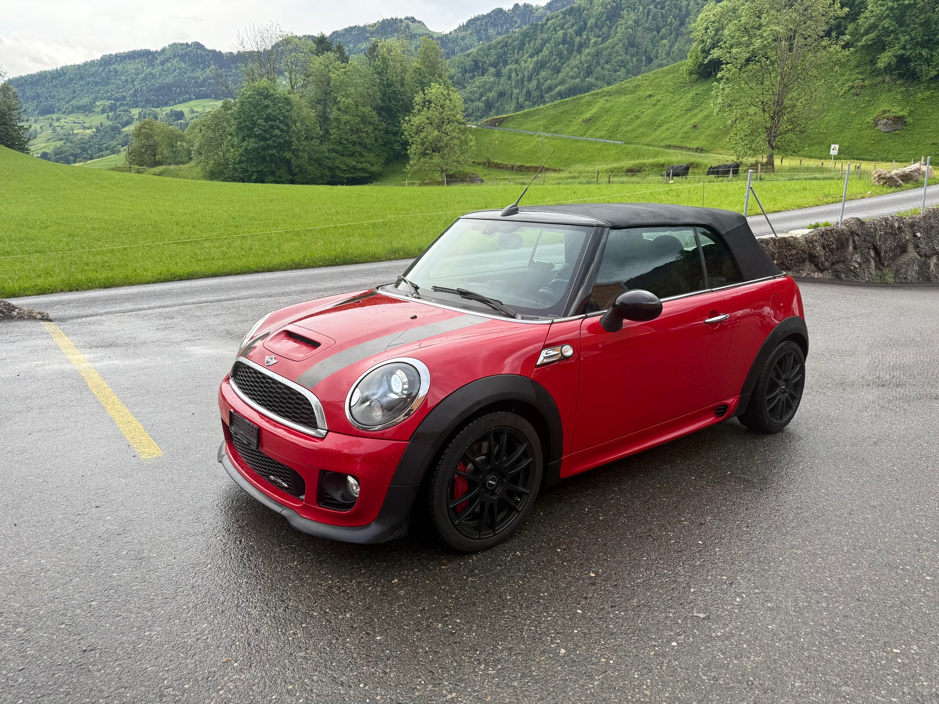 MINI Cooper John Cooper Works Cabriolet-image-6