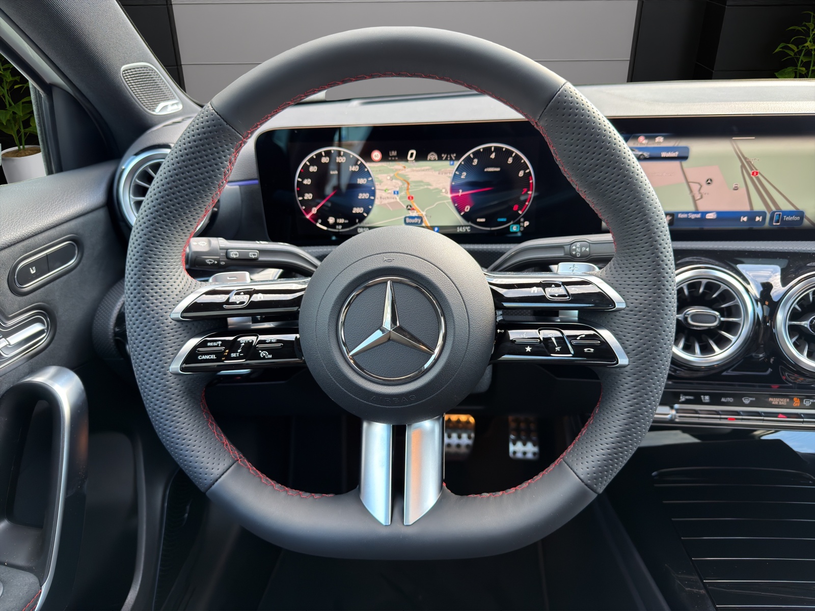 MERCEDES-BENZ A 220 d 8G-DCT-image-13