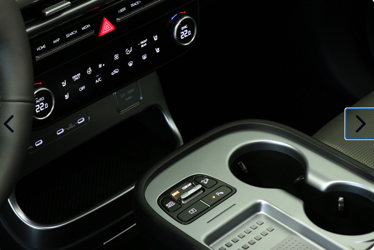 HYUNDAI Ioniq 9 110kWh Vertex 4WD-image-9