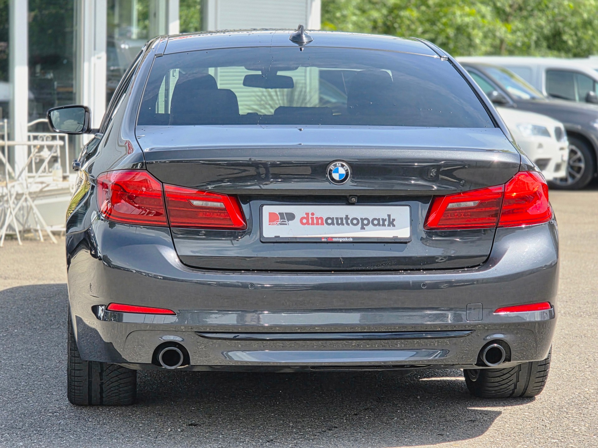 BMW 520d xDrive Luxury Line Steptronic-image-7