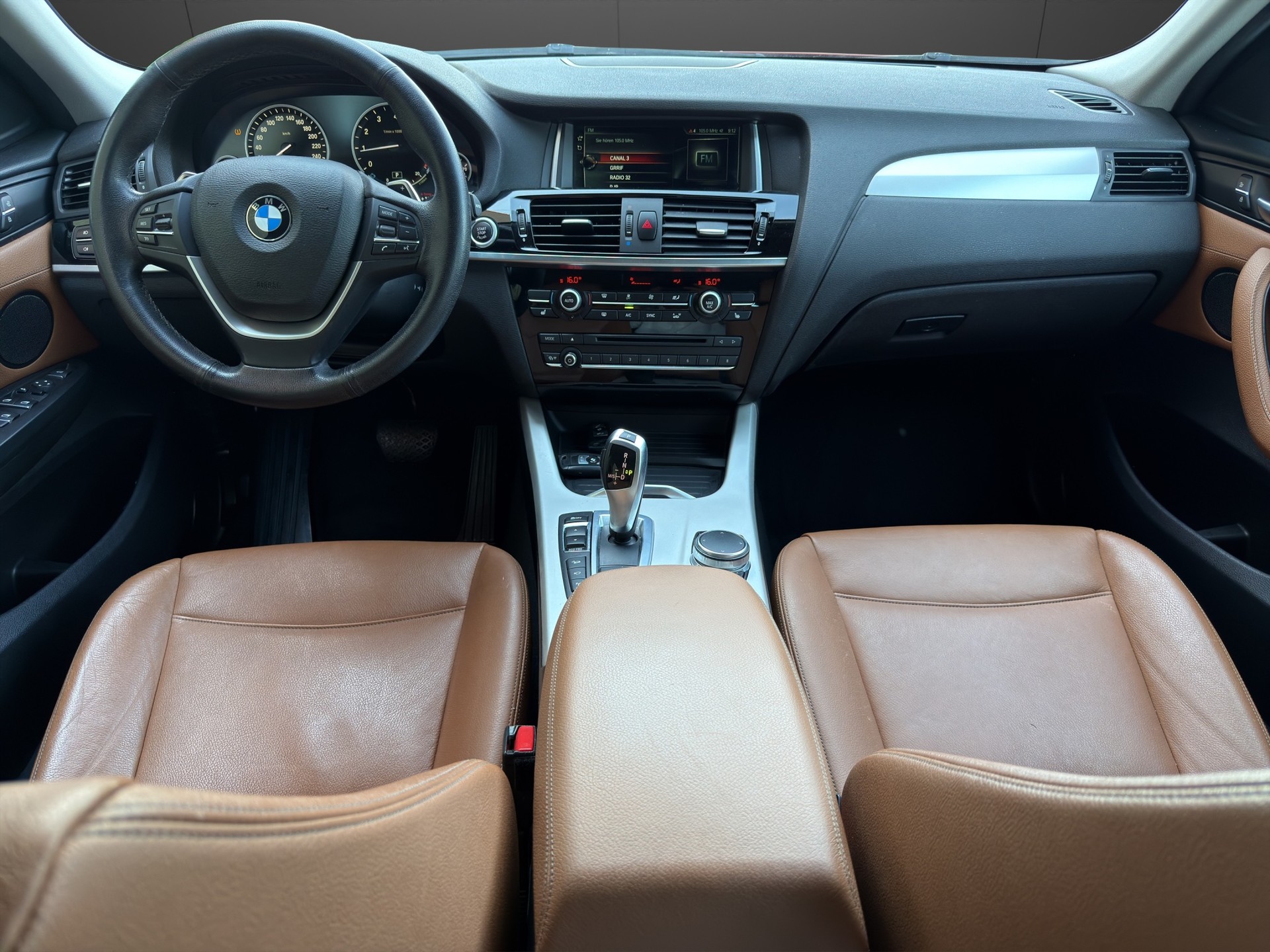 BMW X4 xDrive 20i Steptronic-image-10