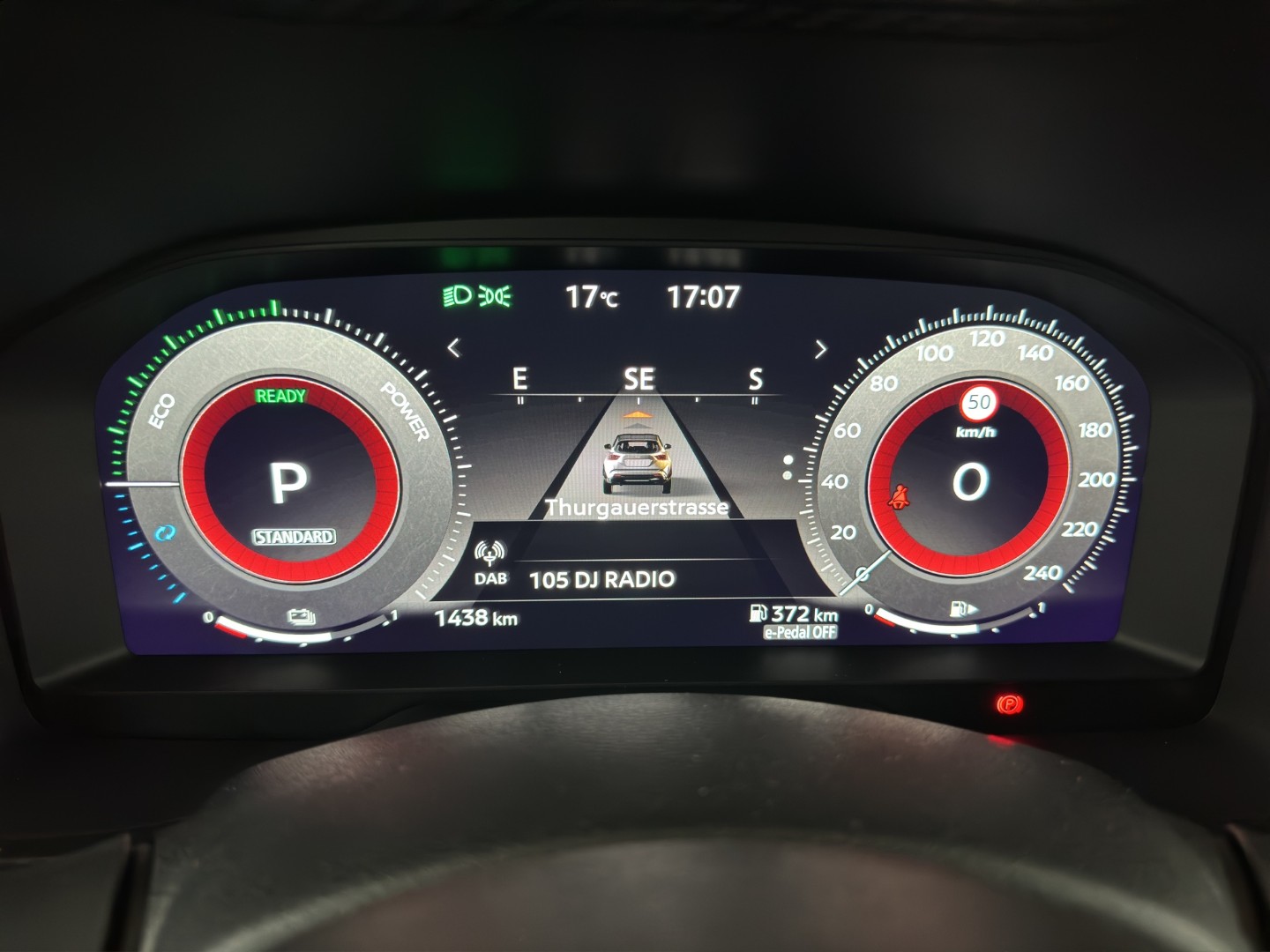 NISSAN Juke 1.6 FHEV N-Connecta-image-10