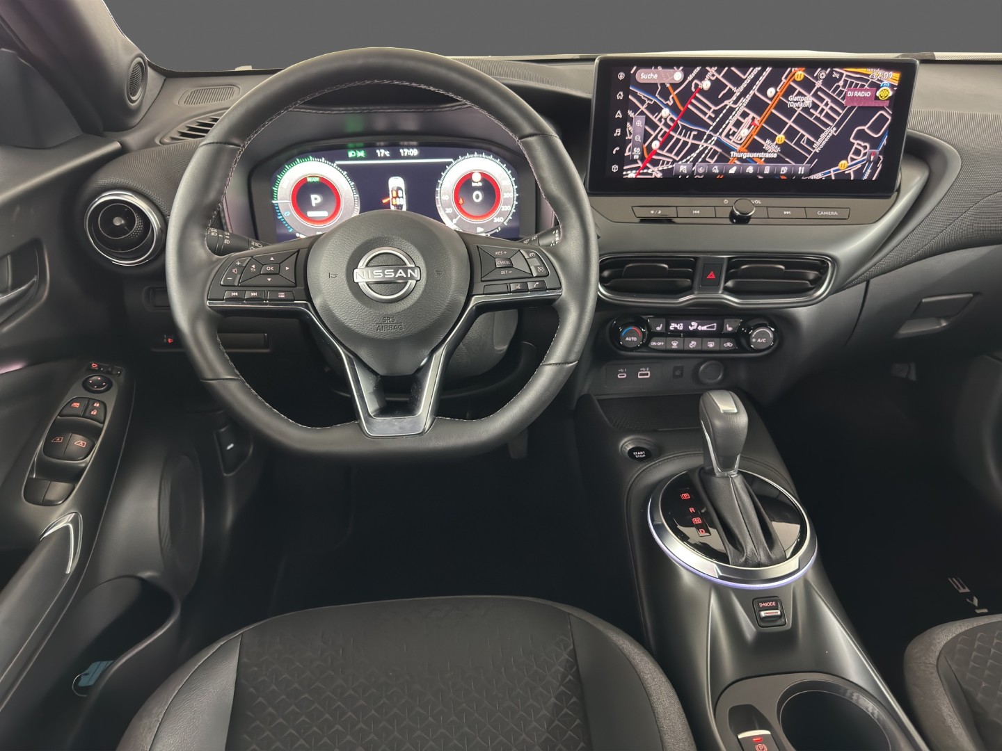 NISSAN Juke 1.6 FHEV N-Connecta-image-13