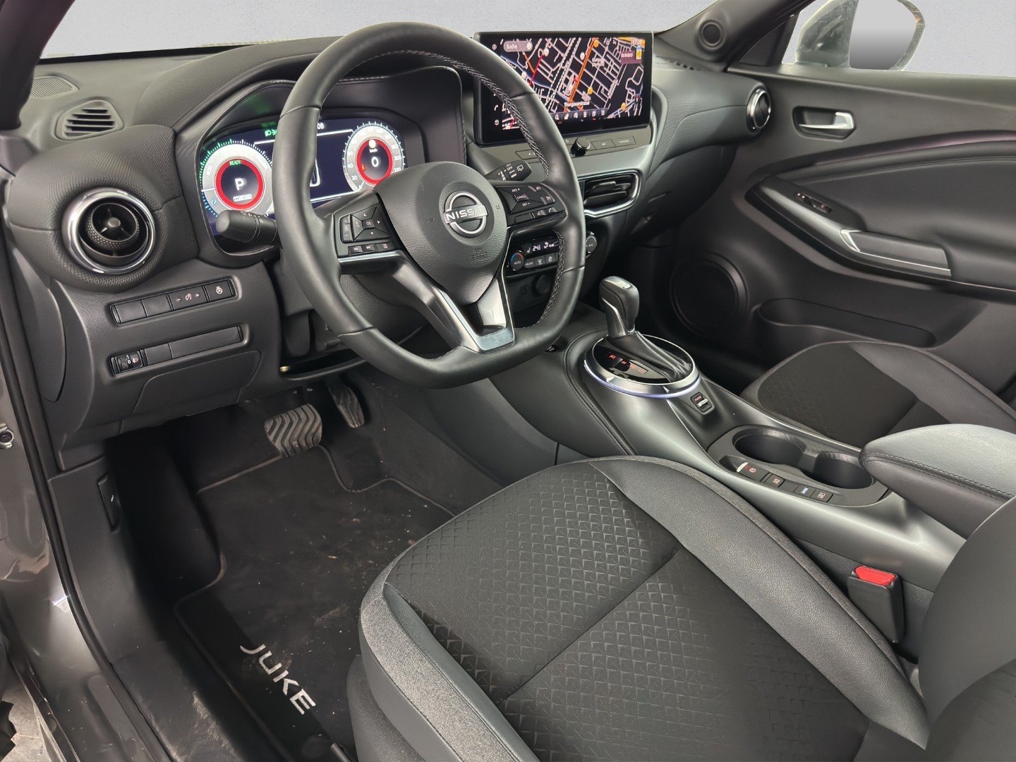 NISSAN Juke 1.6 FHEV N-Connecta-image-9
