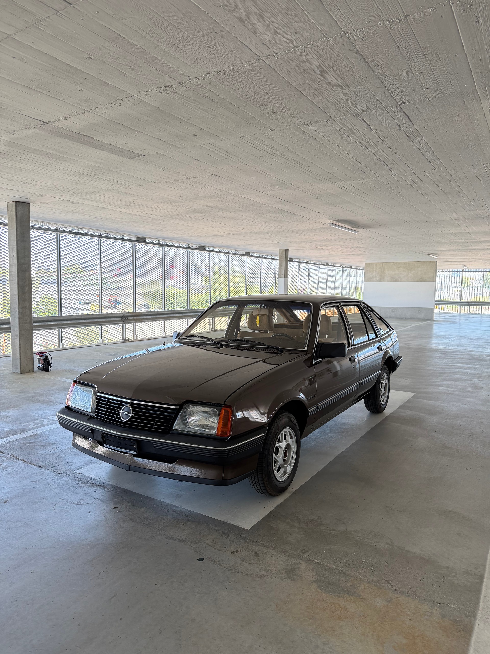OPEL Ascona 1800 E Berlina - Expertise du jour - Service a jour-image-7