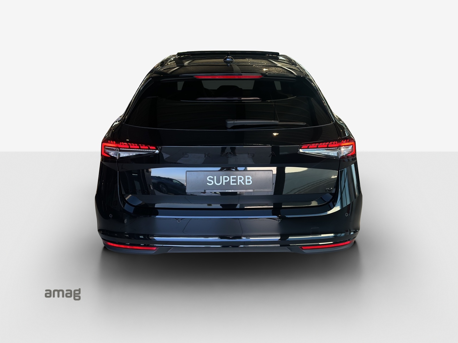 SKODA Superb Combi 1.5 TSI PHEV Sportline DSG-showroom-element-3