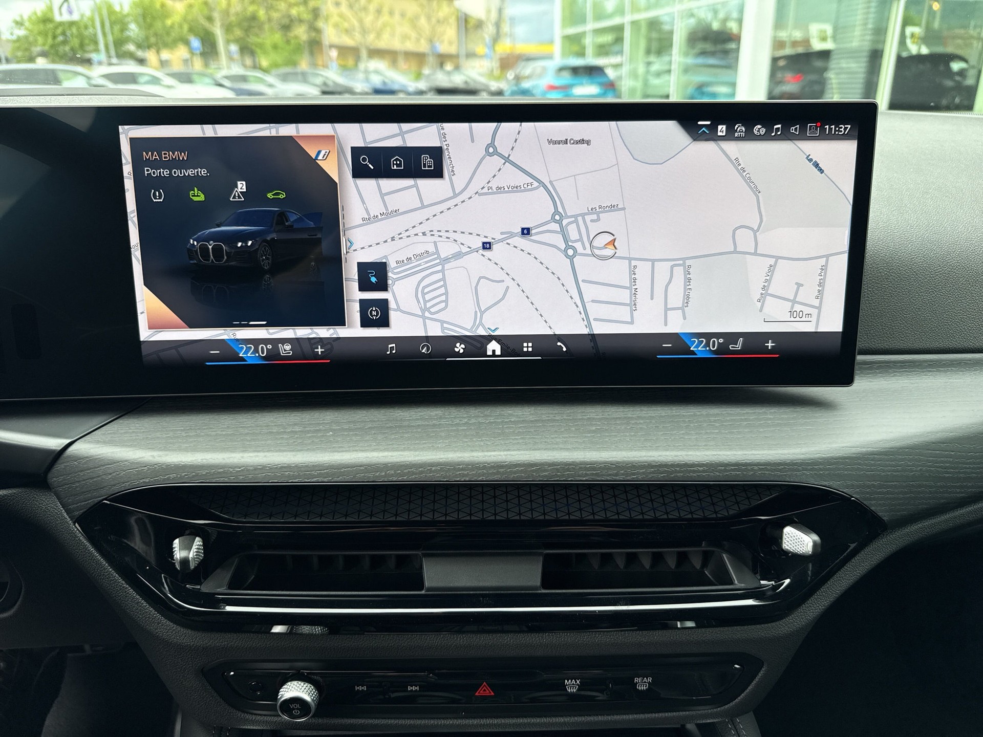 BMW i4 xDrive 40 M Sport Pro-image-11