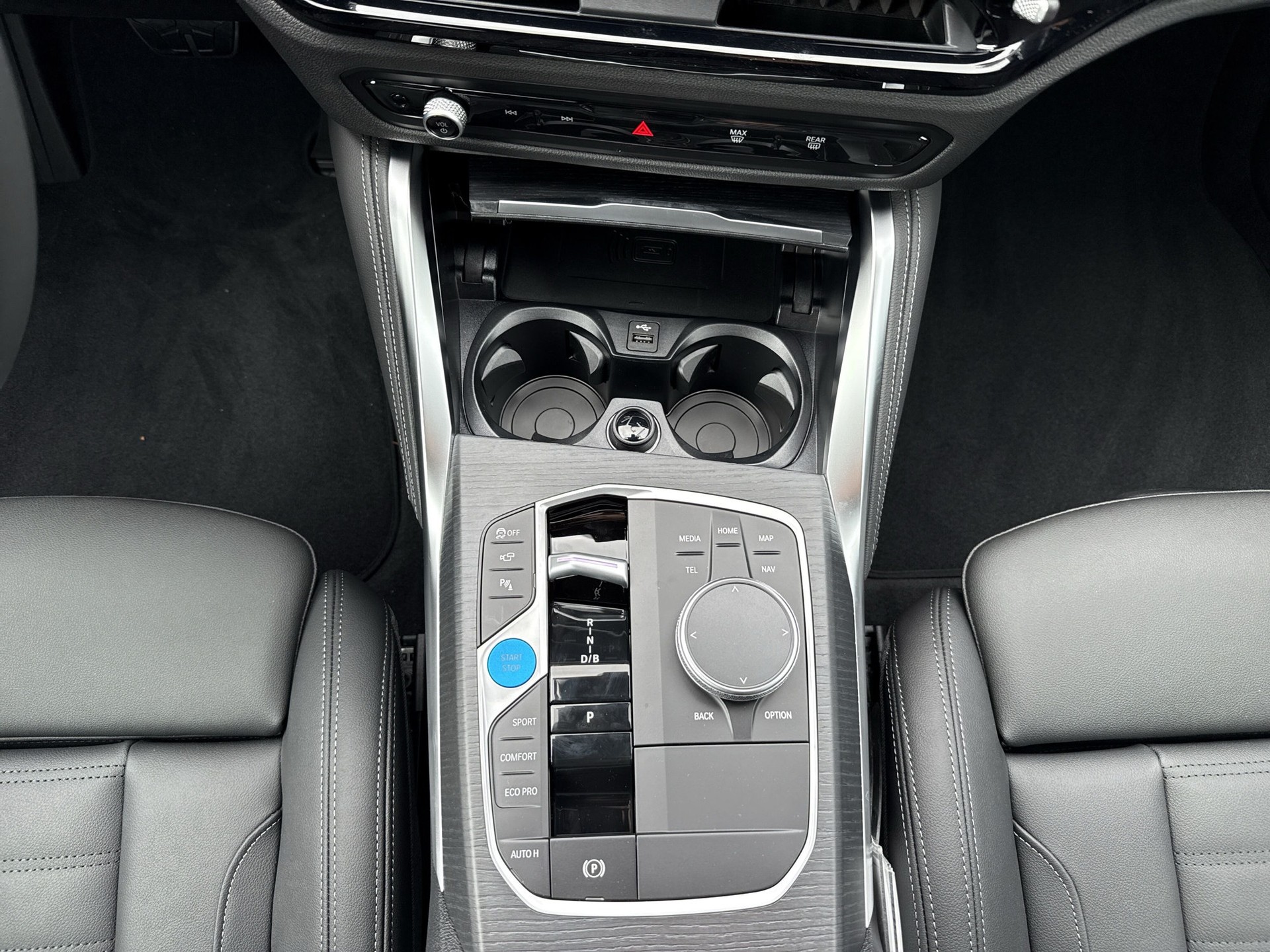 BMW i4 xDrive 40 M Sport Pro-image-13