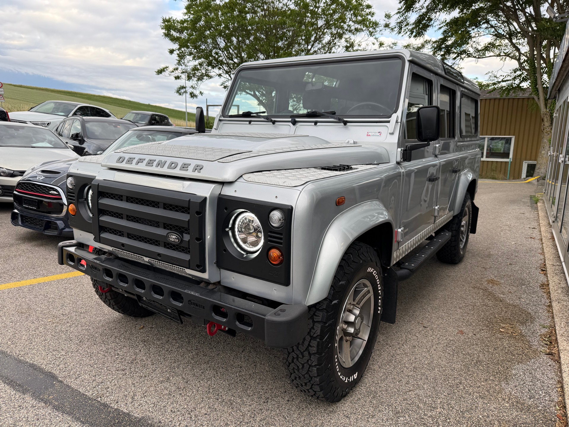 LAND ROVER Defender 110 2.2 TD4 Station Wagon Legend-showroom-element-1