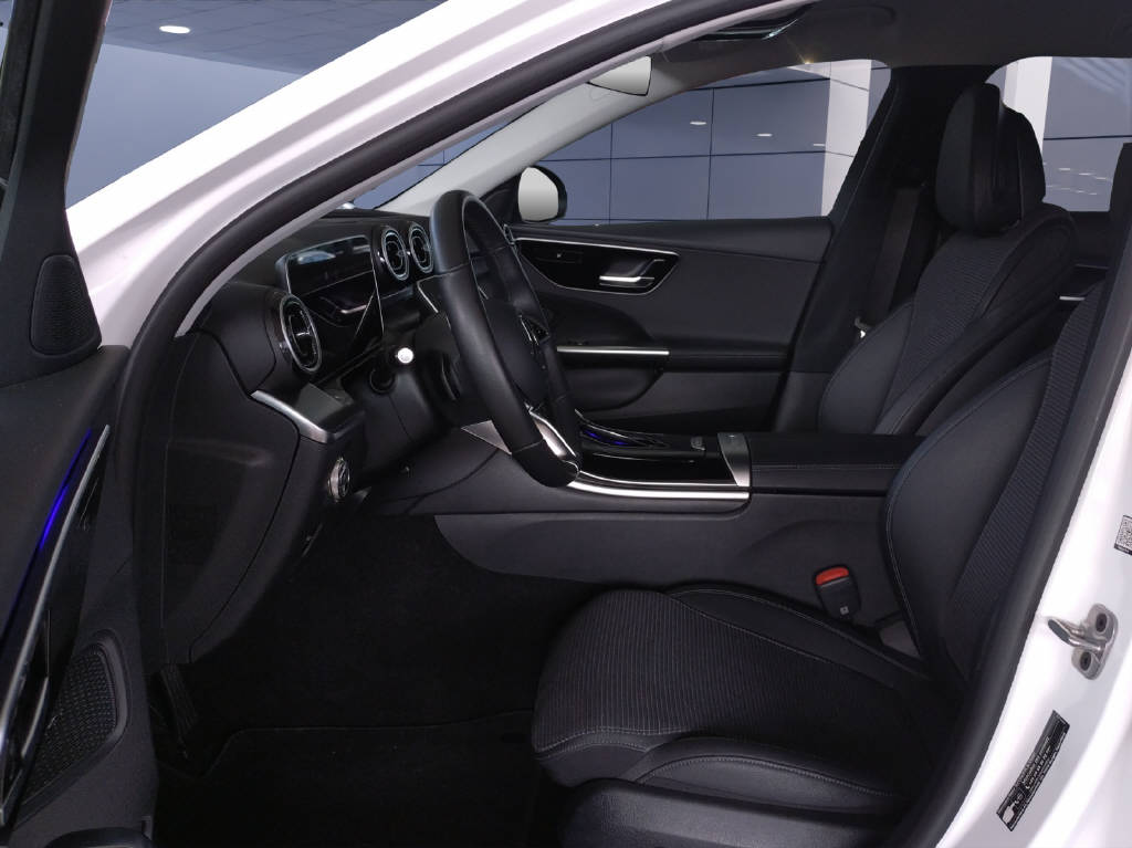 MERCEDES-BENZ C 180 Avantgarde Kombi-image-9