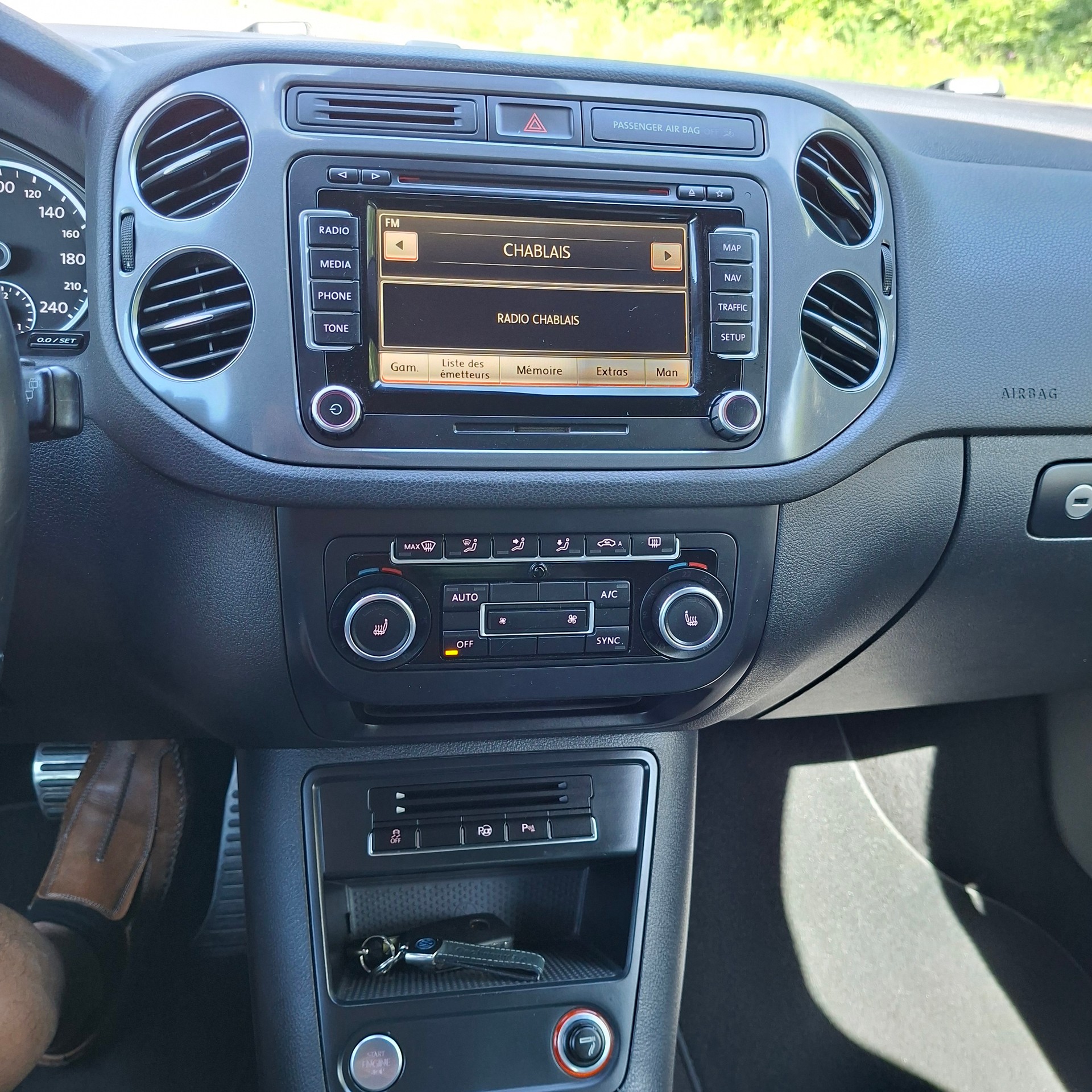 VW Tiguan 2.0 TSI R-Line Design 4Motion DSG-image-7