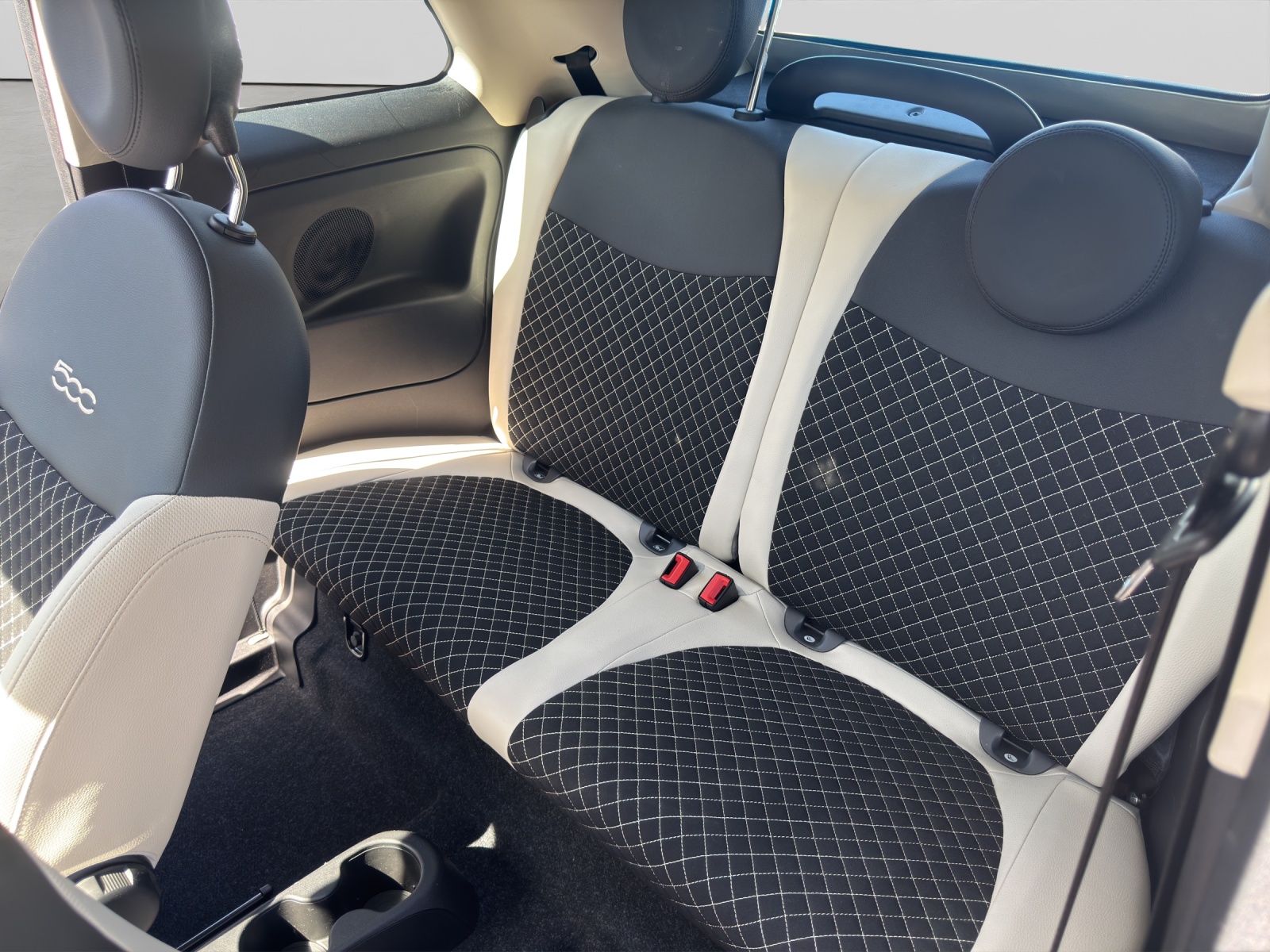 FIAT 500 C 1.0 Hybrid Dolcevita Star-image-13
