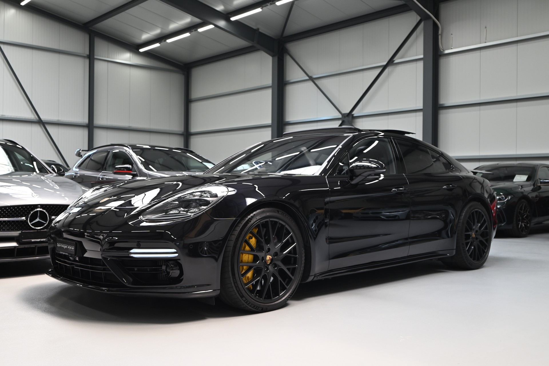 PORSCHE Panamera Turbo S E-Hybrid PDK-showroom-element-2