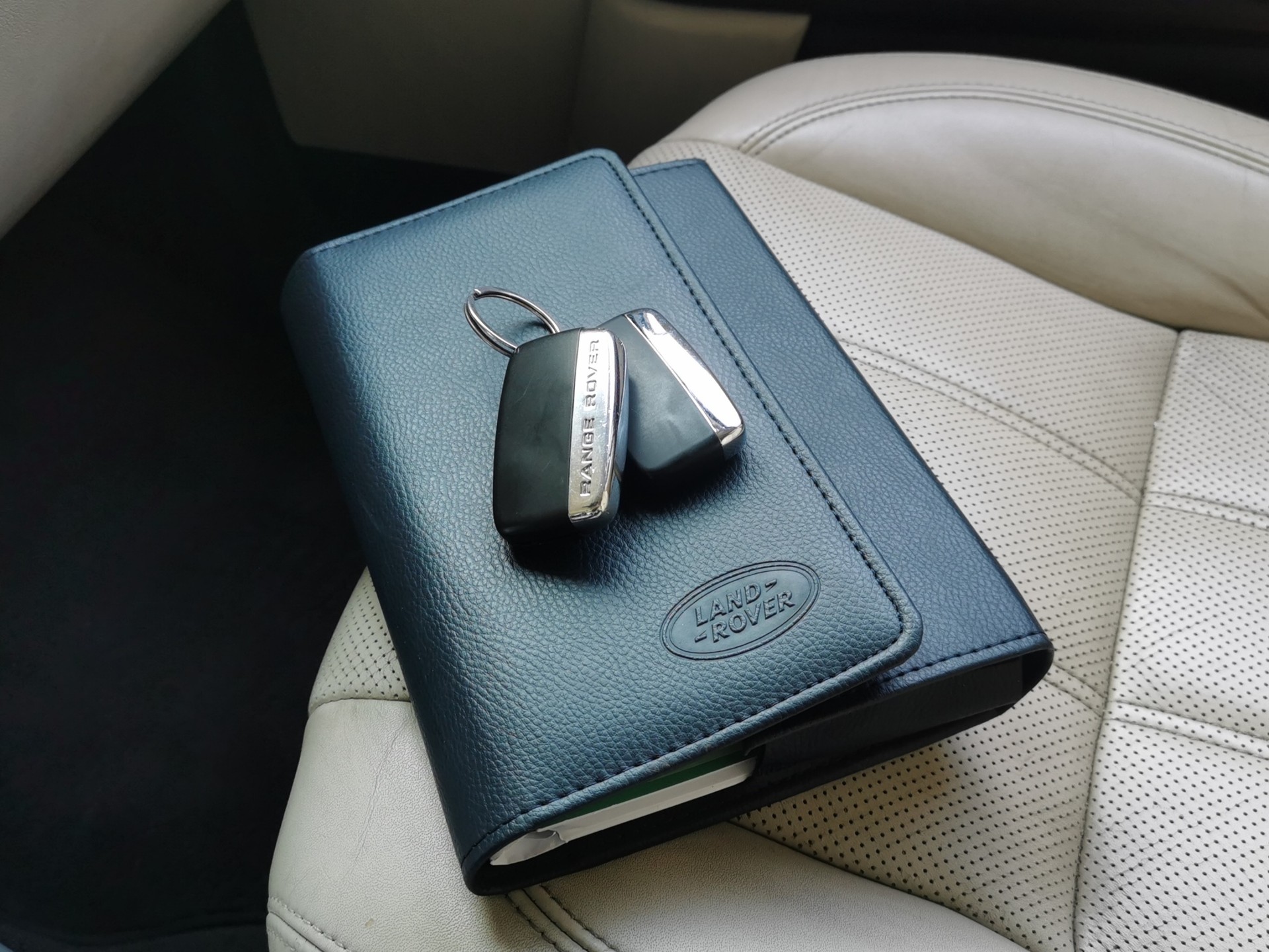 LAND ROVER Range Rover 3.0 TDV6 Vogue Automatic-image-22
