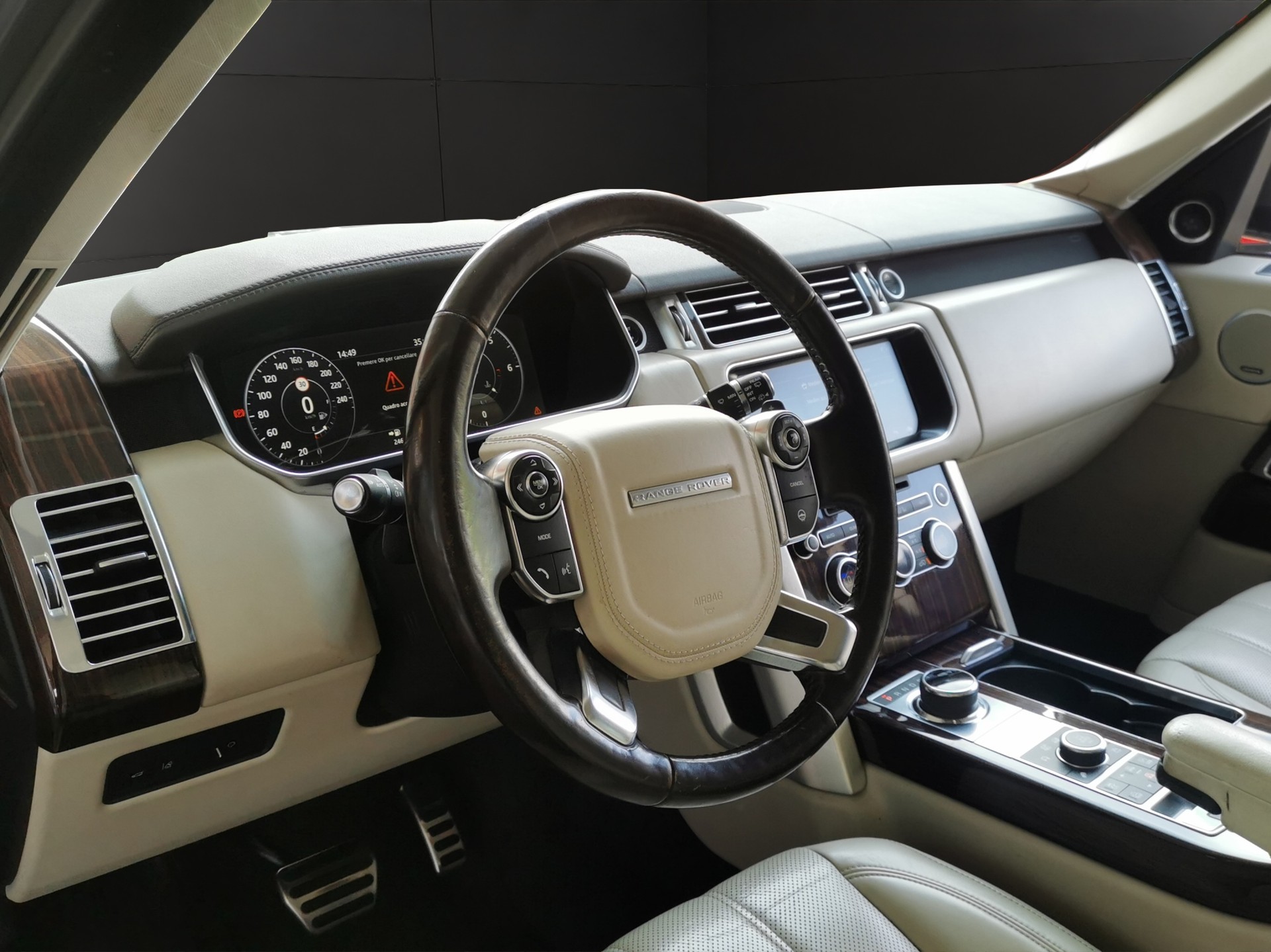 LAND ROVER Range Rover 3.0 TDV6 Vogue Automatic-image-10