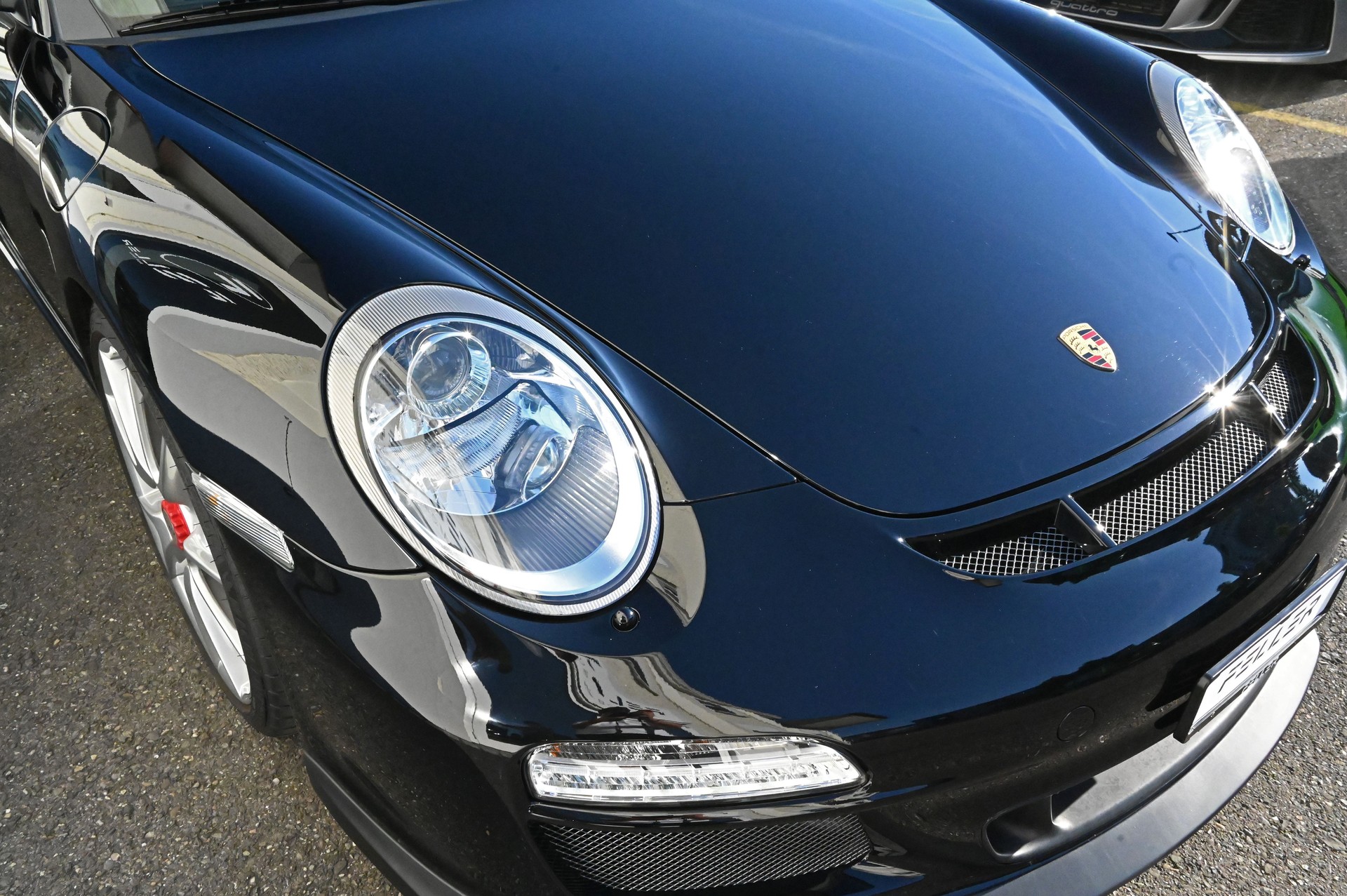 PORSCHE 911 GT3-showroom-element-3