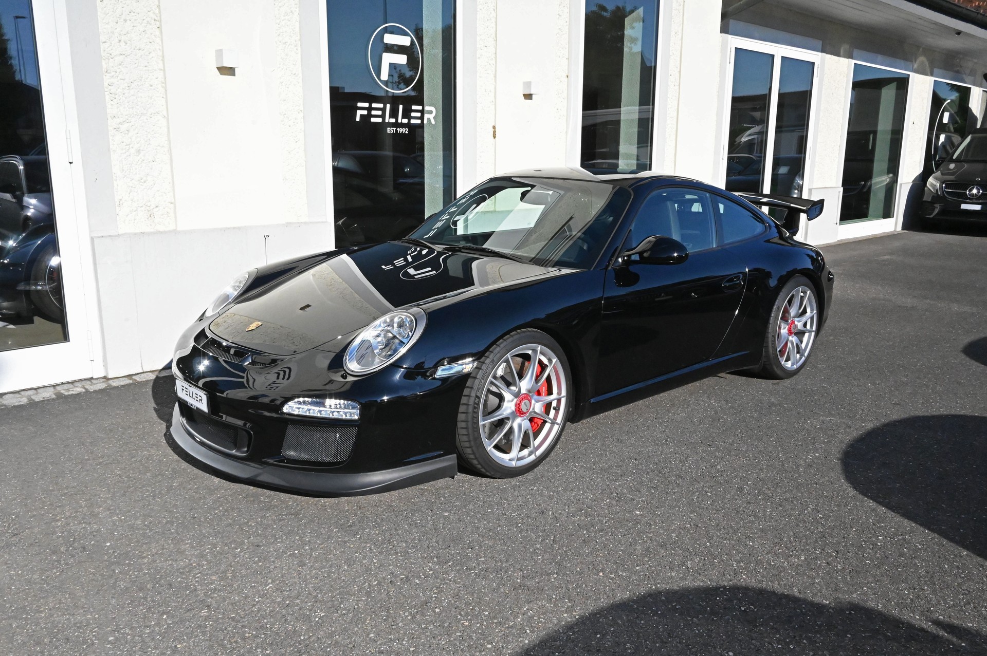 PORSCHE 911 GT3-showroom-element-1