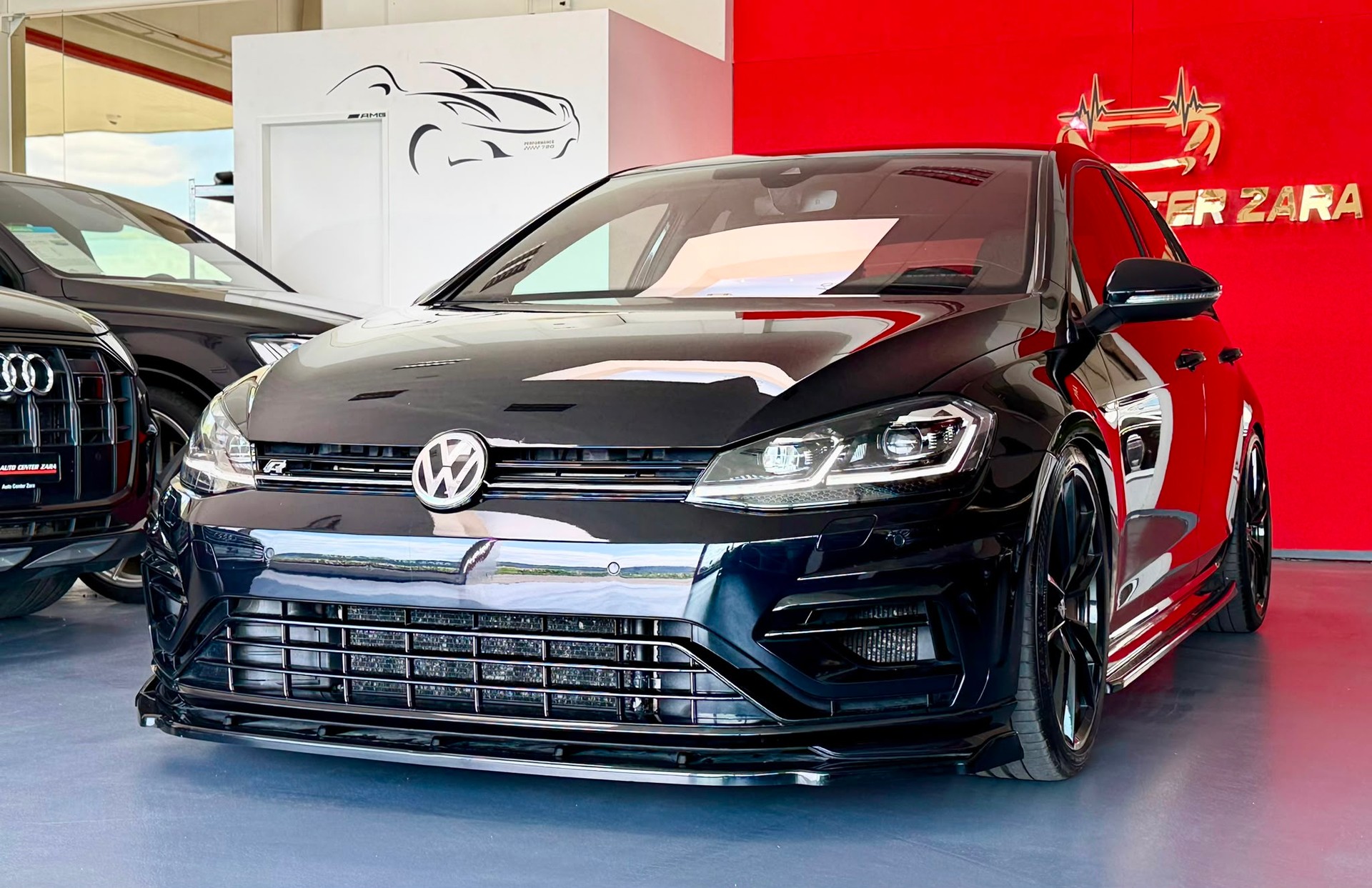 VW Golf 2.0 TSI R 4Motion DSG-image-5