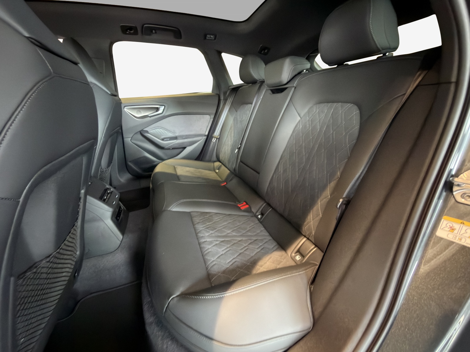 AUDI A5 Avant e-hybrid quattro Attraction 220 kW S tronic-image-11