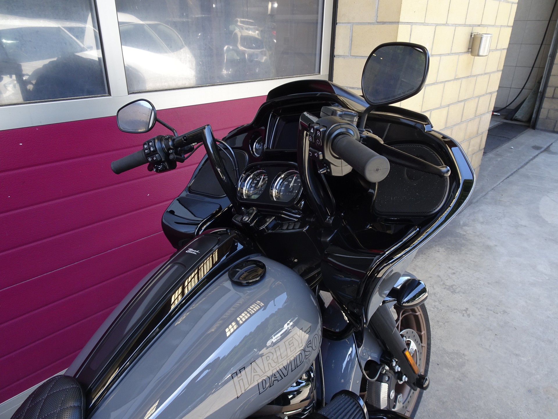 HARLEY-DAVIDSON FLTRXST Road Glide ST 117-image-4