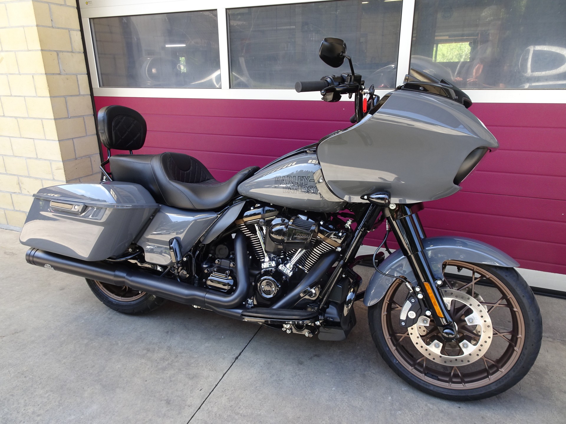 HARLEY-DAVIDSON FLTRXST Road Glide ST 117-image-2