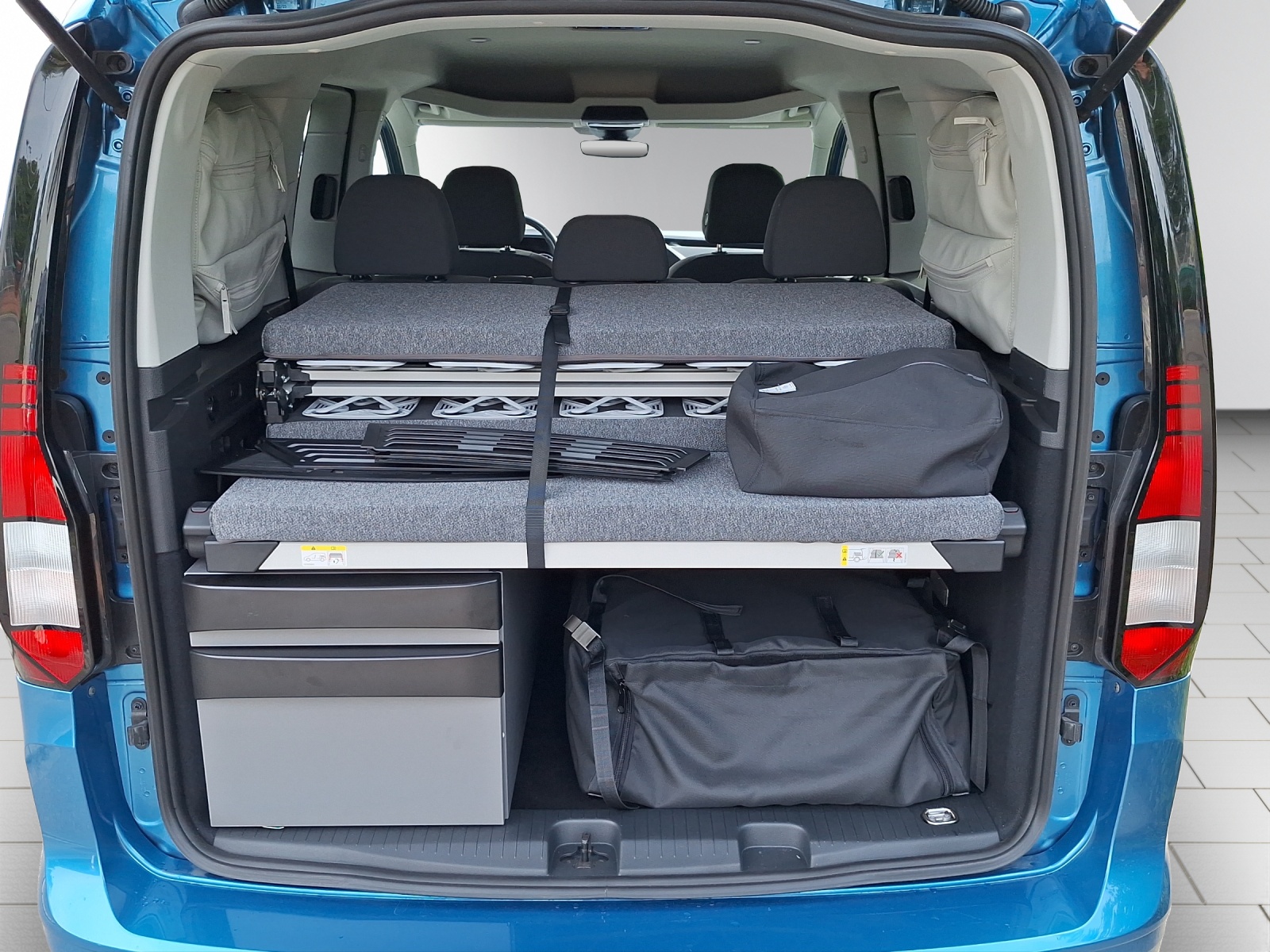 VW Caddy 1.5 TSI California DSG-image-12