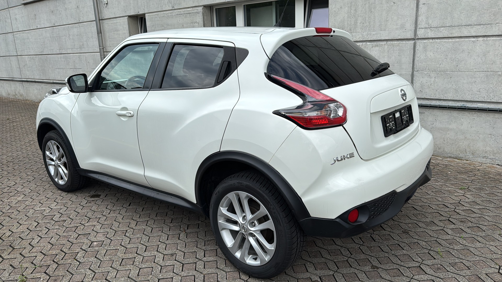 NISSAN Juke 1.2 DIG-T tekna-image-4