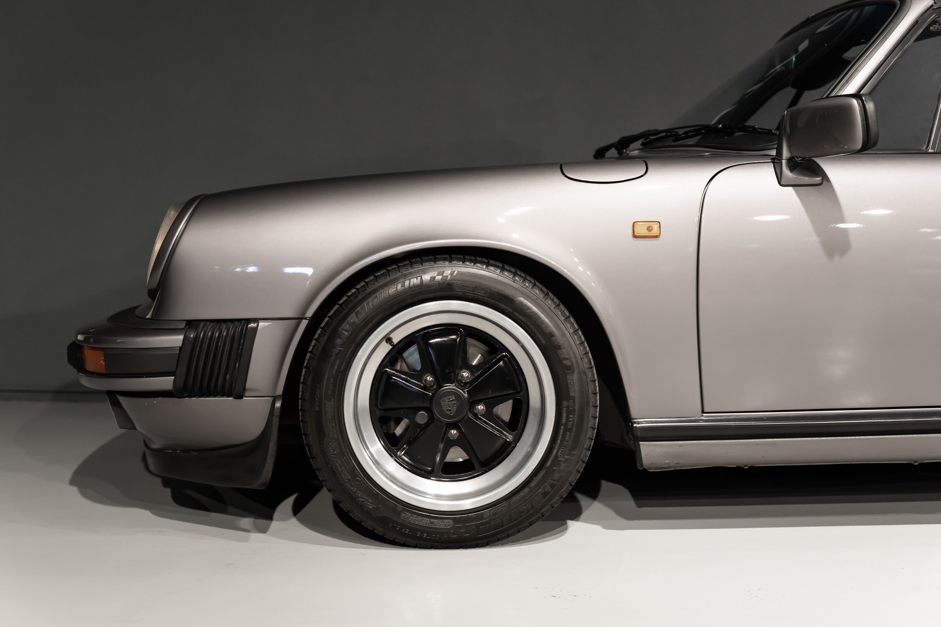 PORSCHE 911 Carrera Targa-image-5