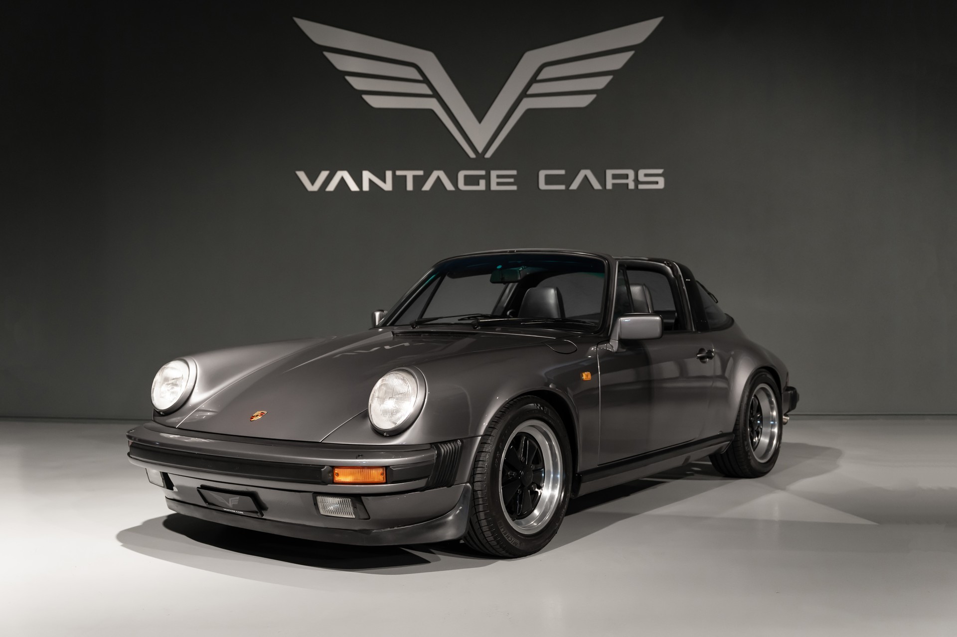 PORSCHE 911 Carrera Targa