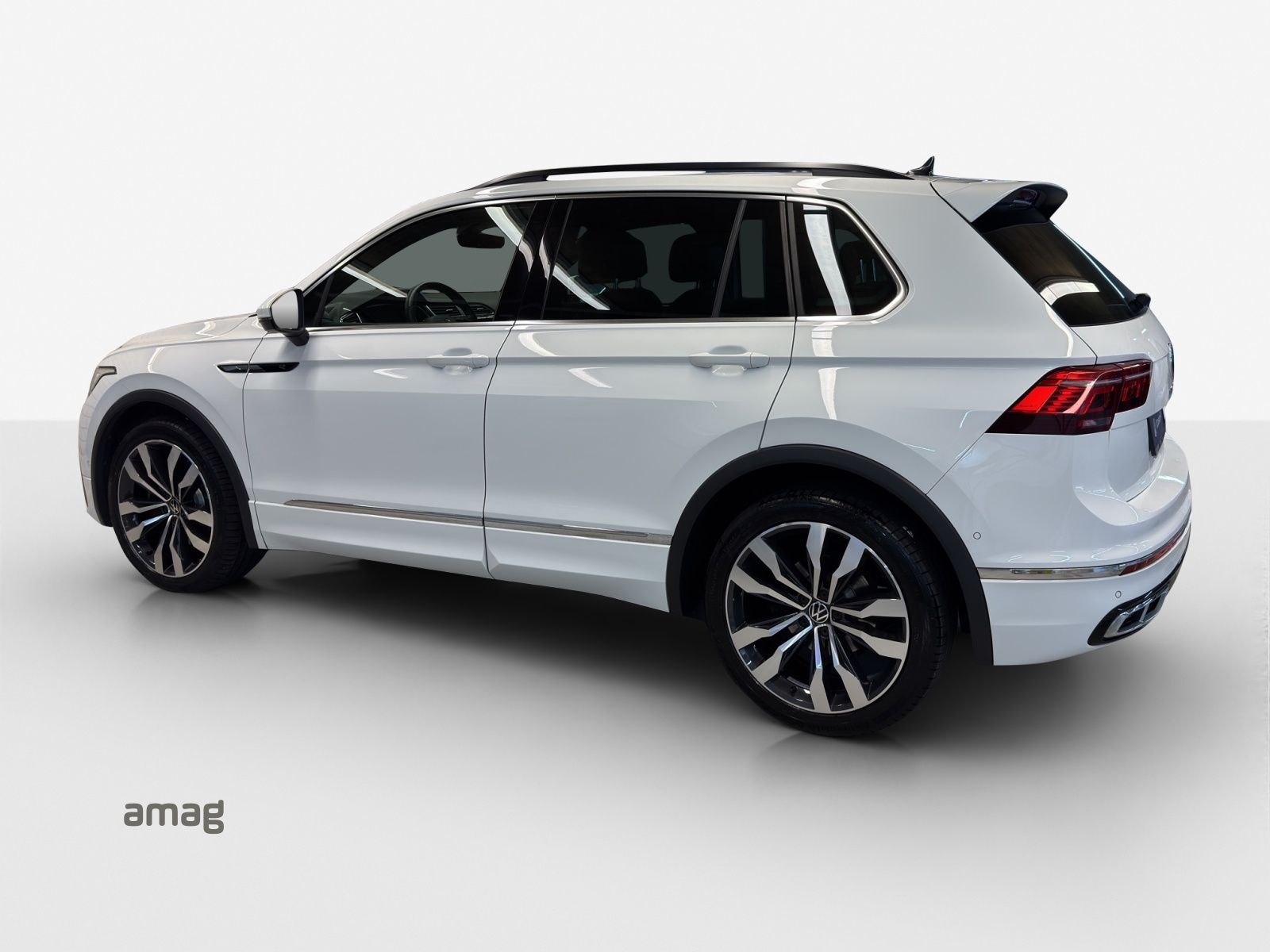 VW Tiguan 2.0 TDI SCR R-Line 4Motion DSG-showroom-element-2