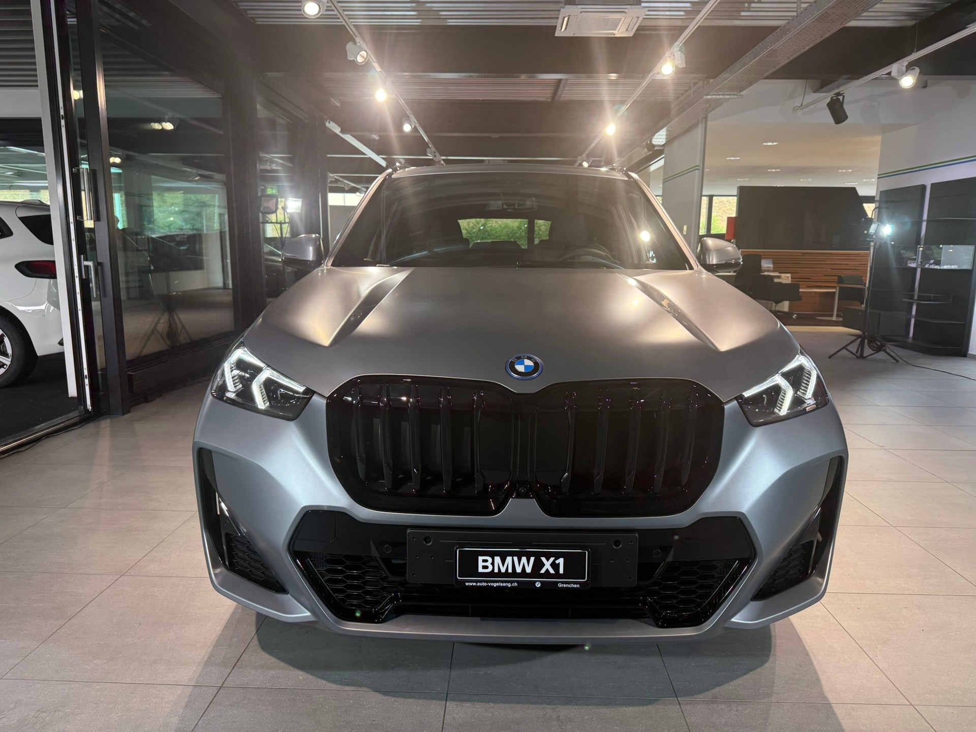 BMW X1 xDrive 30e M Sport Pro-showroom-element-1
