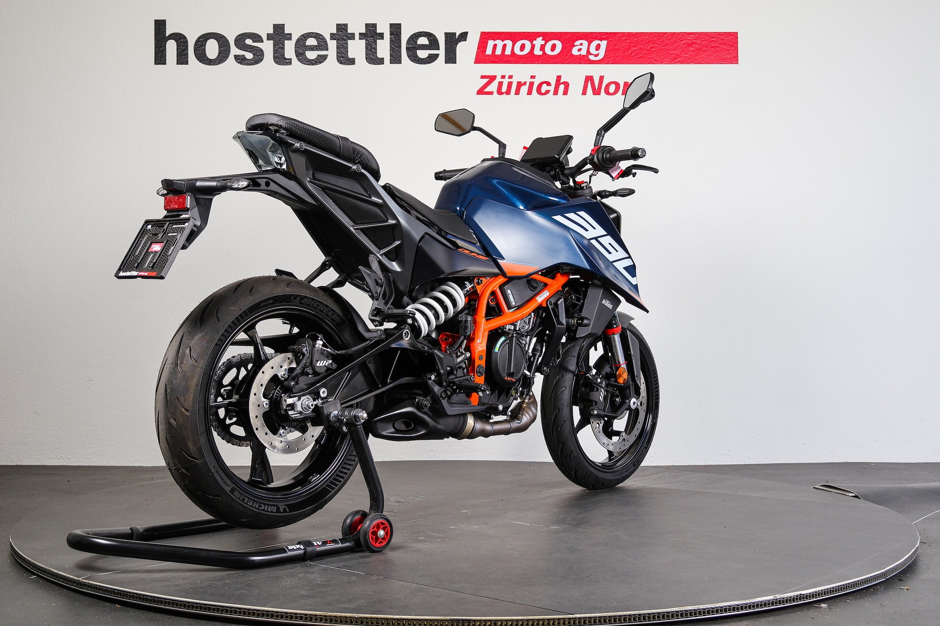KTM 390 Duke-image-2