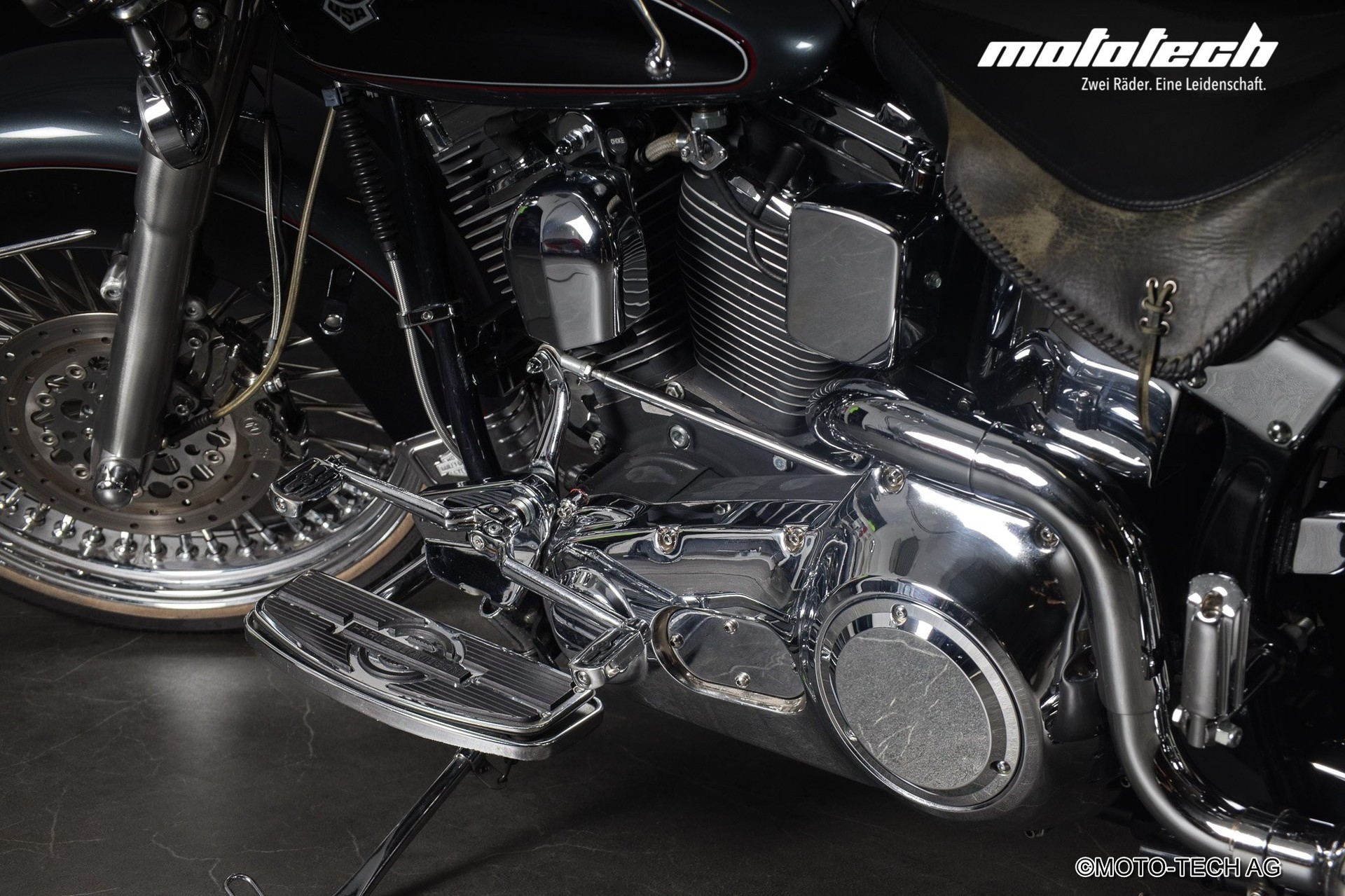 HARLEY-DAVIDSON FLSTN Heritage Nostalgia (35kW)-image-10