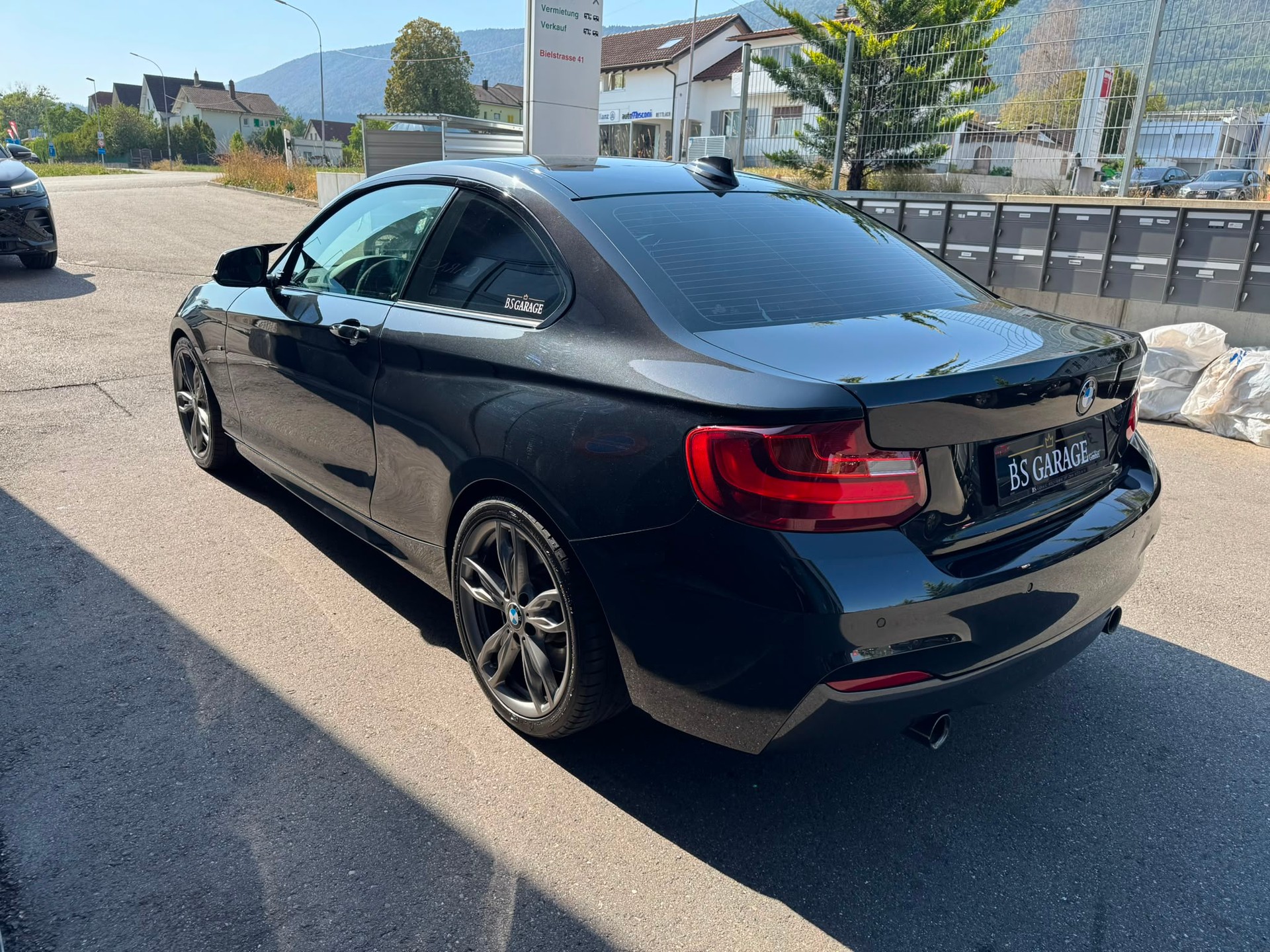 BMW M235i Steptronic-image-5