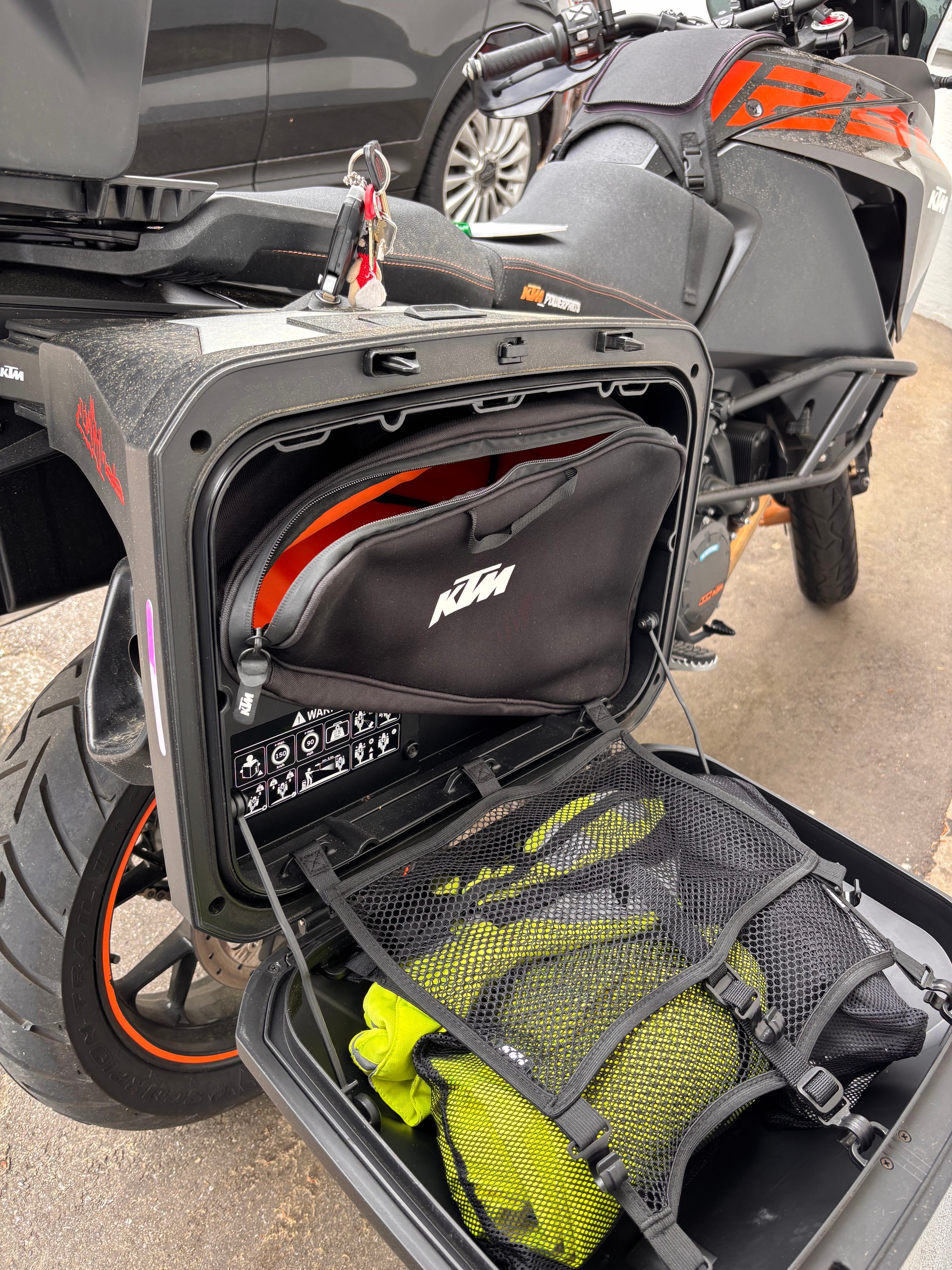 KTM 1290 Super Adventure T ABS-image-4