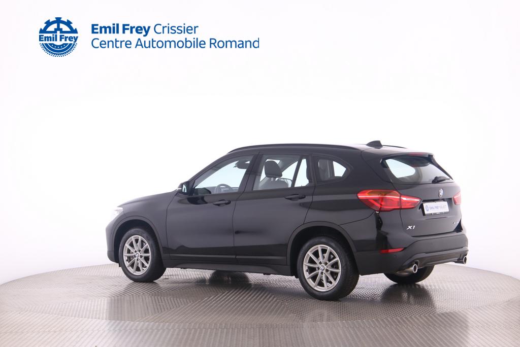 BMW X1 18d xDrive SAG-showroom-element-1