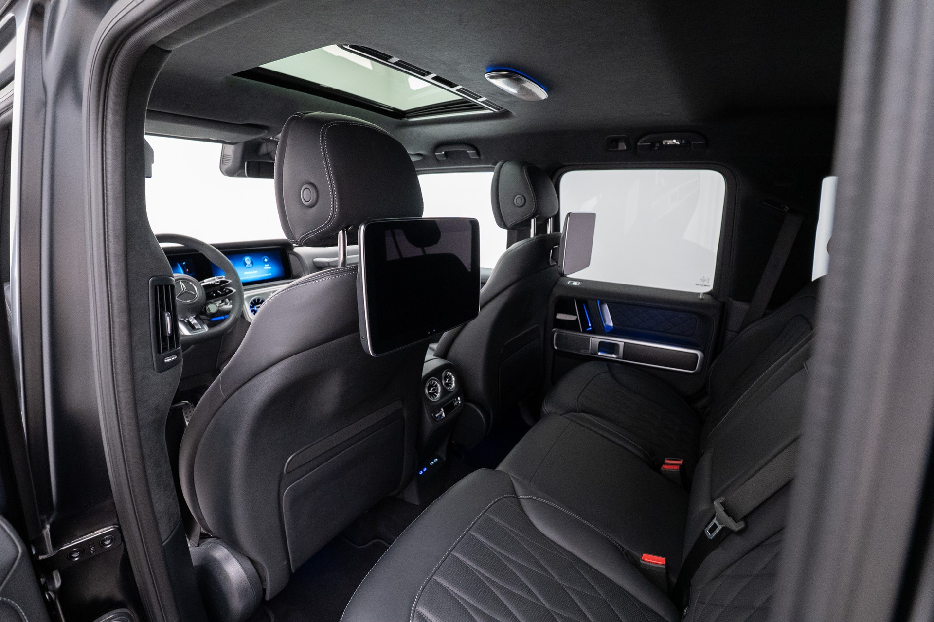 MERCEDES-BENZ G 63 AMG 9G-Tronic-image-10