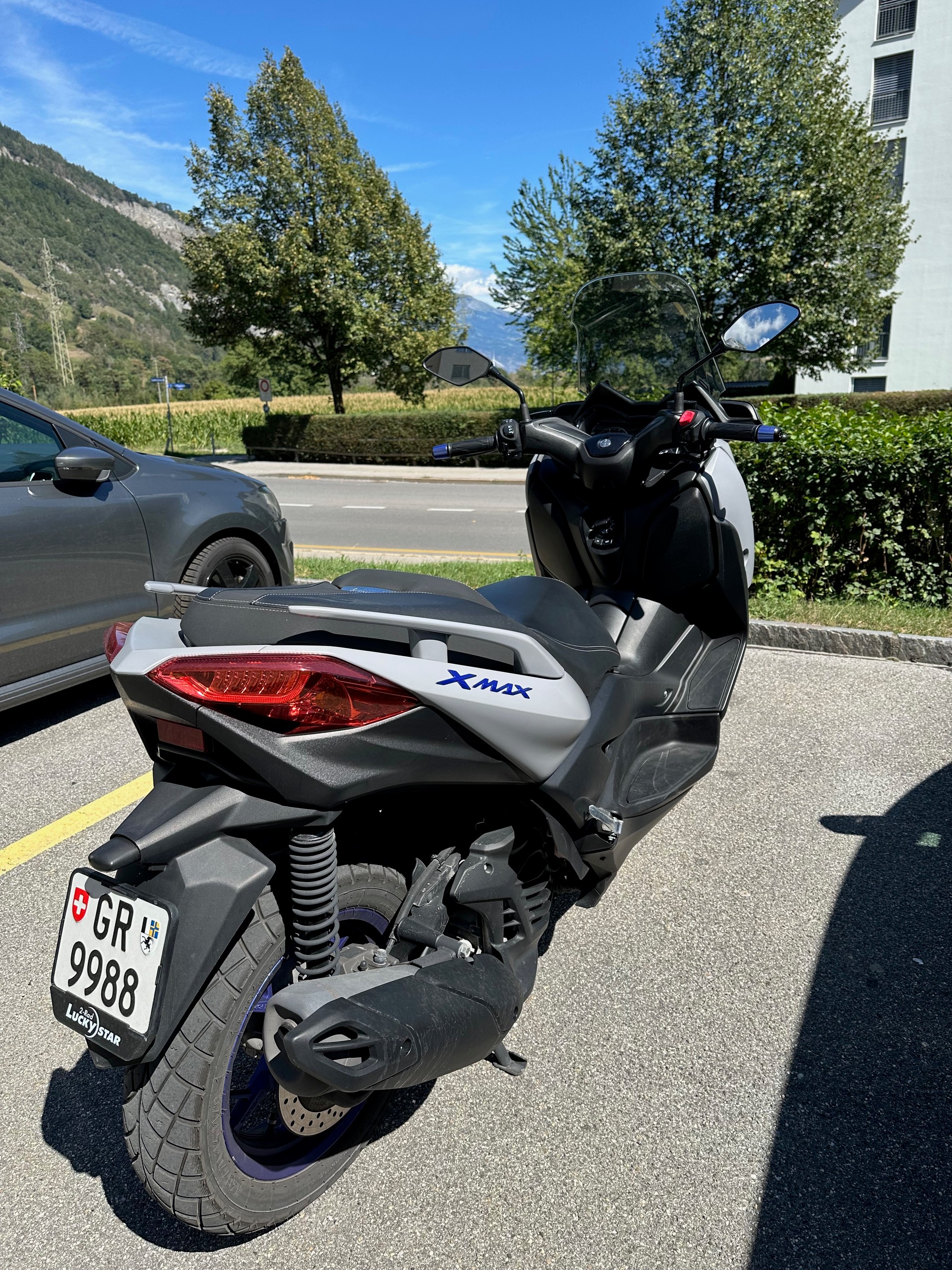 YAMAHA X-Max YP 125-image-3