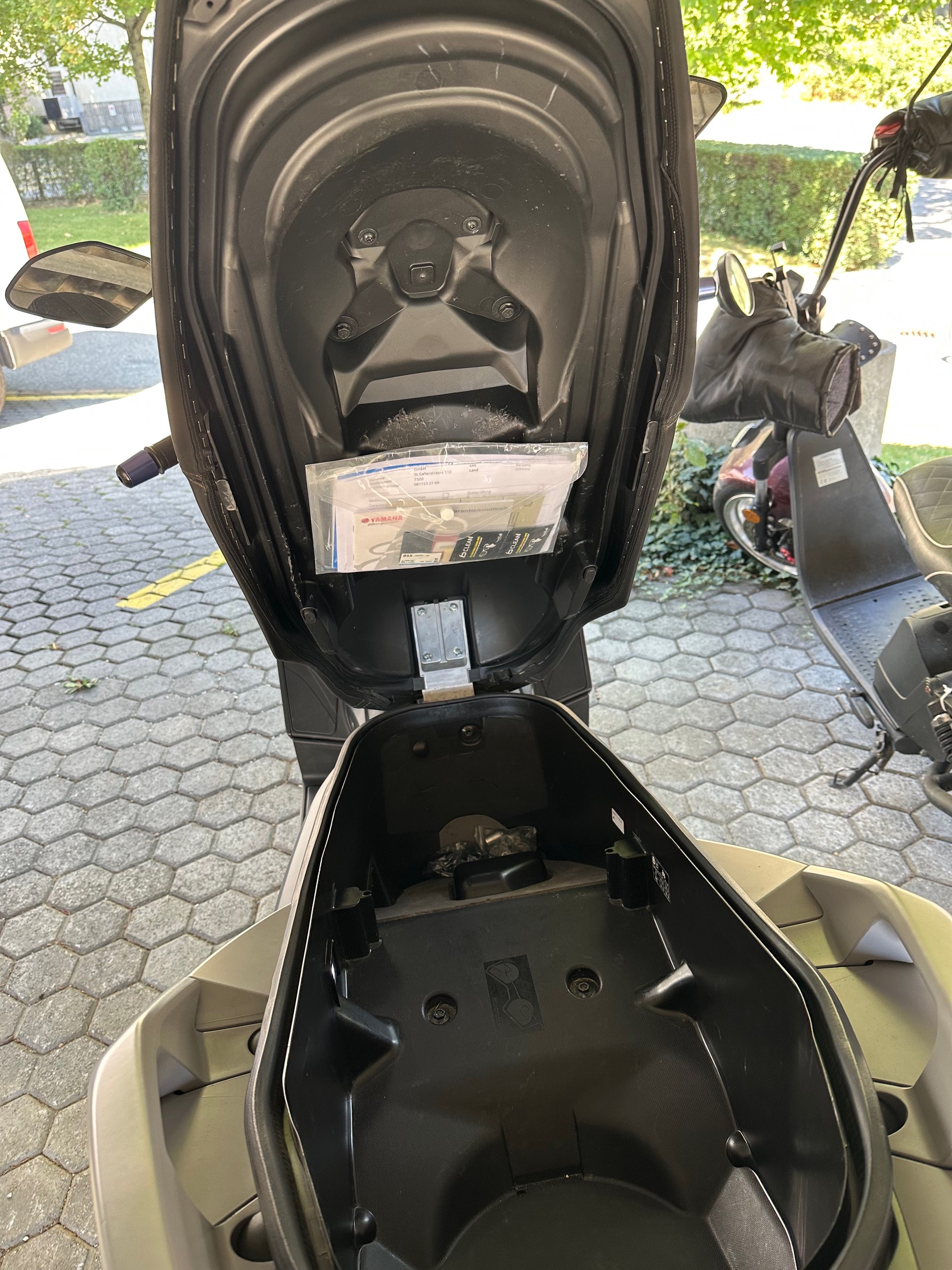 YAMAHA X-Max YP 125-image-9