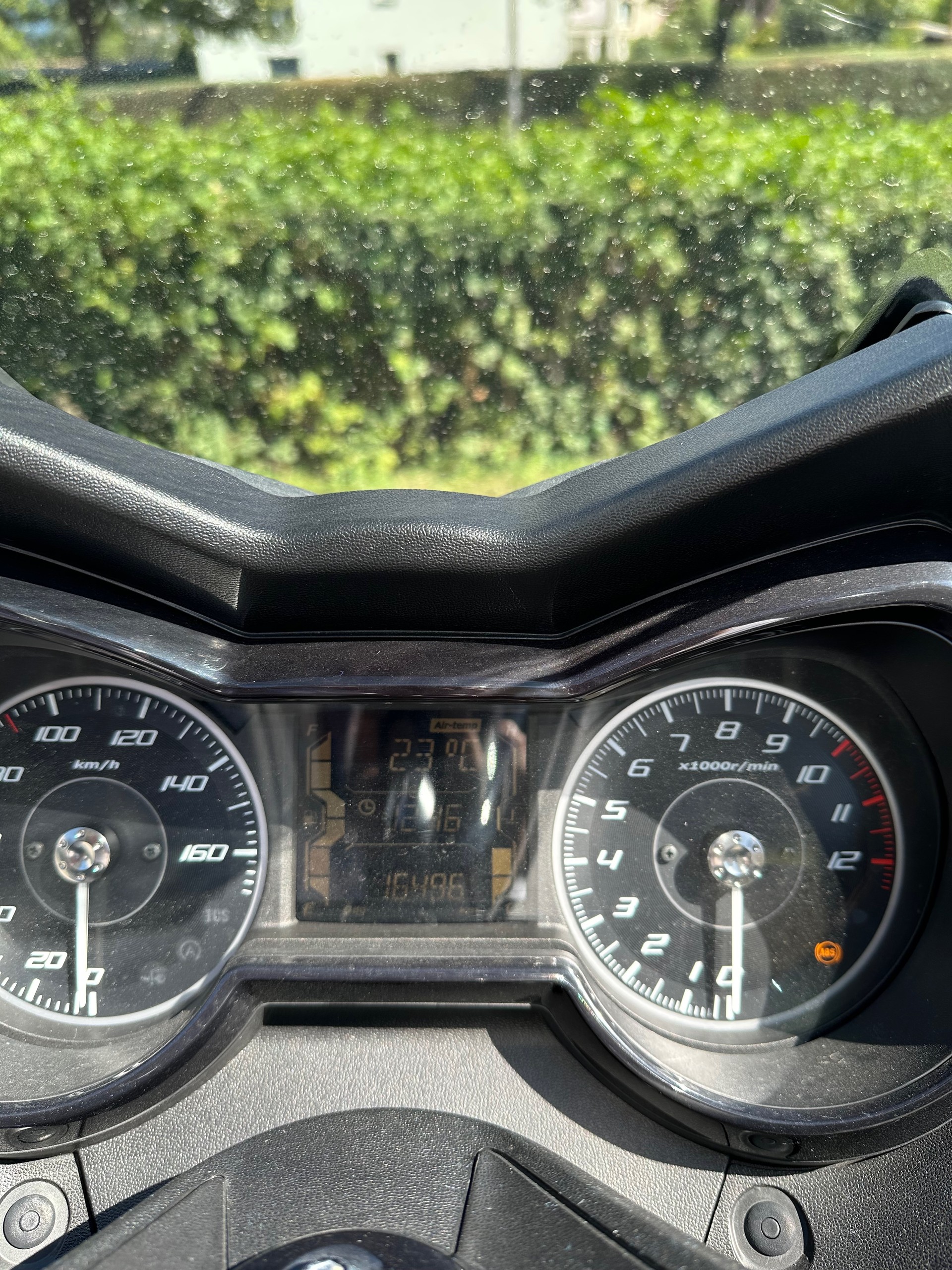 YAMAHA X-Max YP 125-image-7