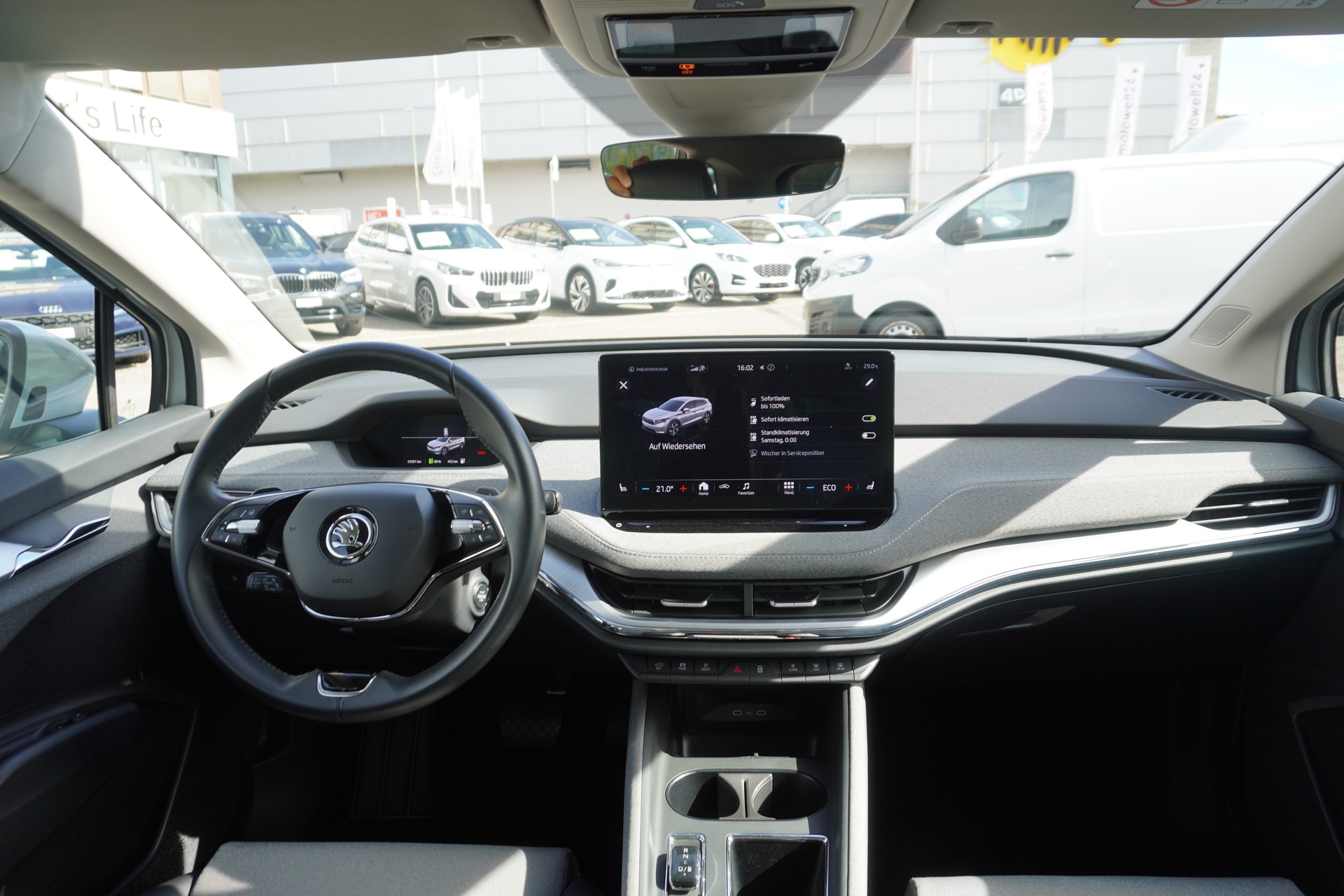 SKODA Enyaq iV 80-image-15