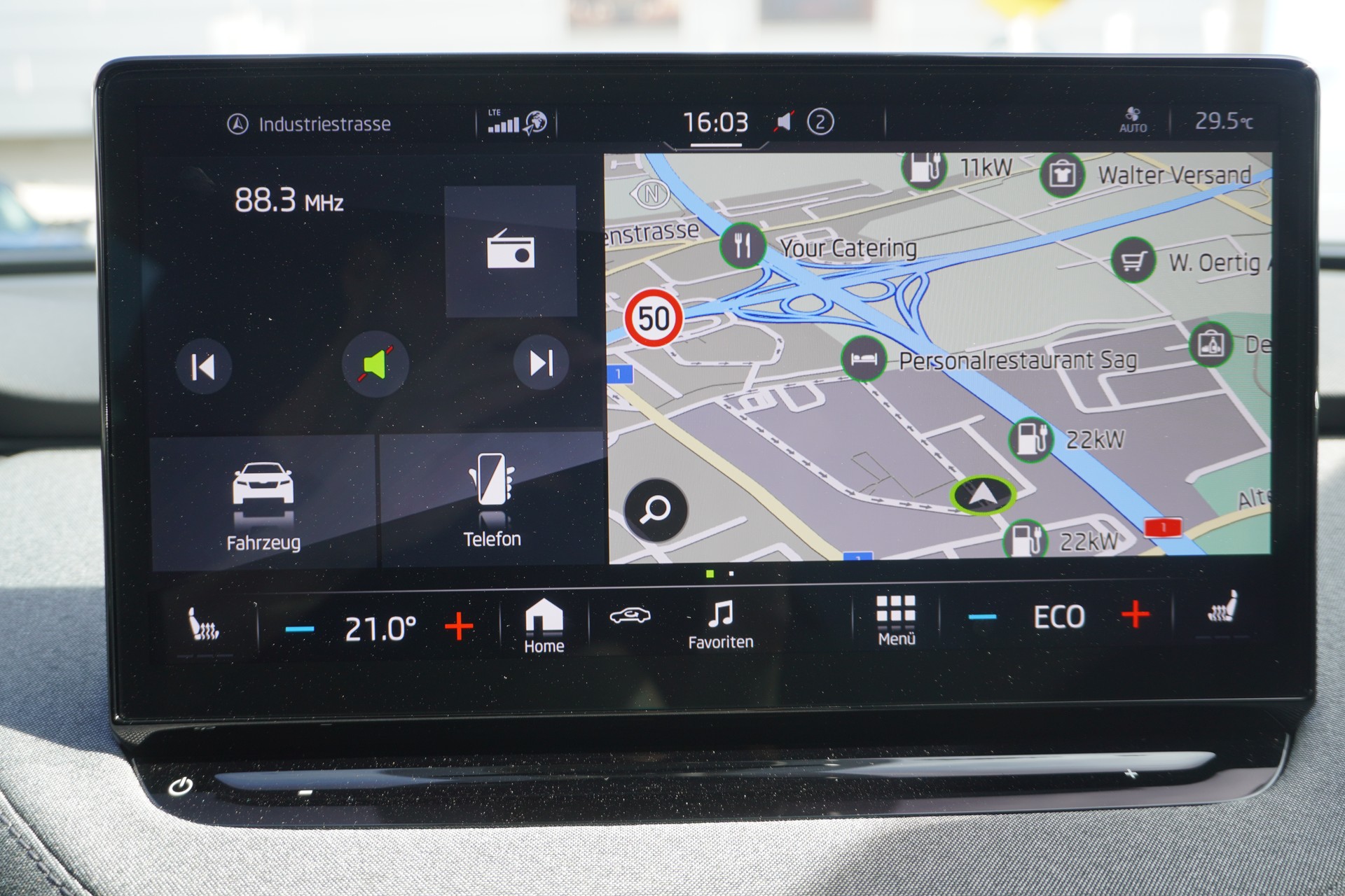 SKODA Enyaq iV 80-image-19