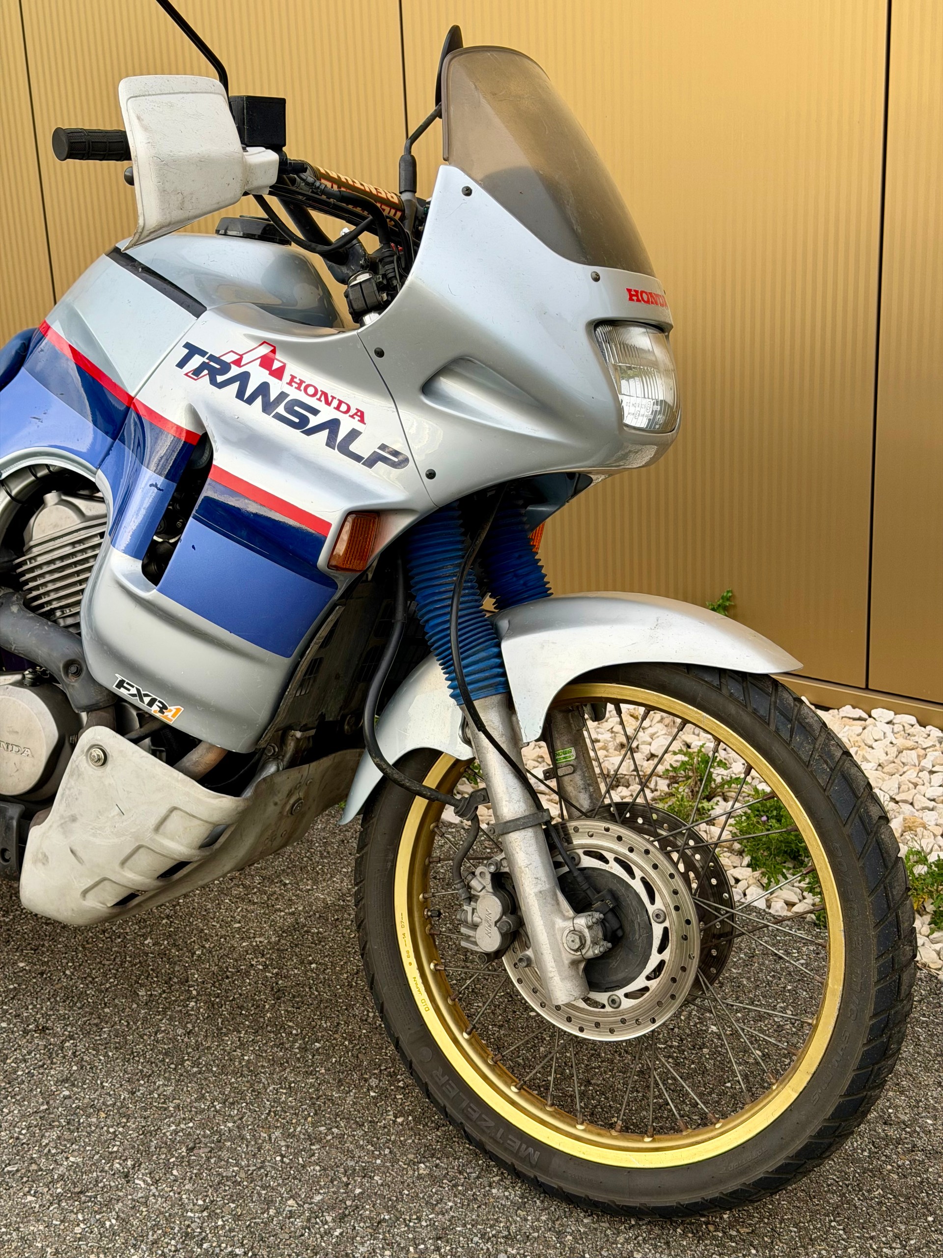 HONDA XL 600 V Transalp-image-1