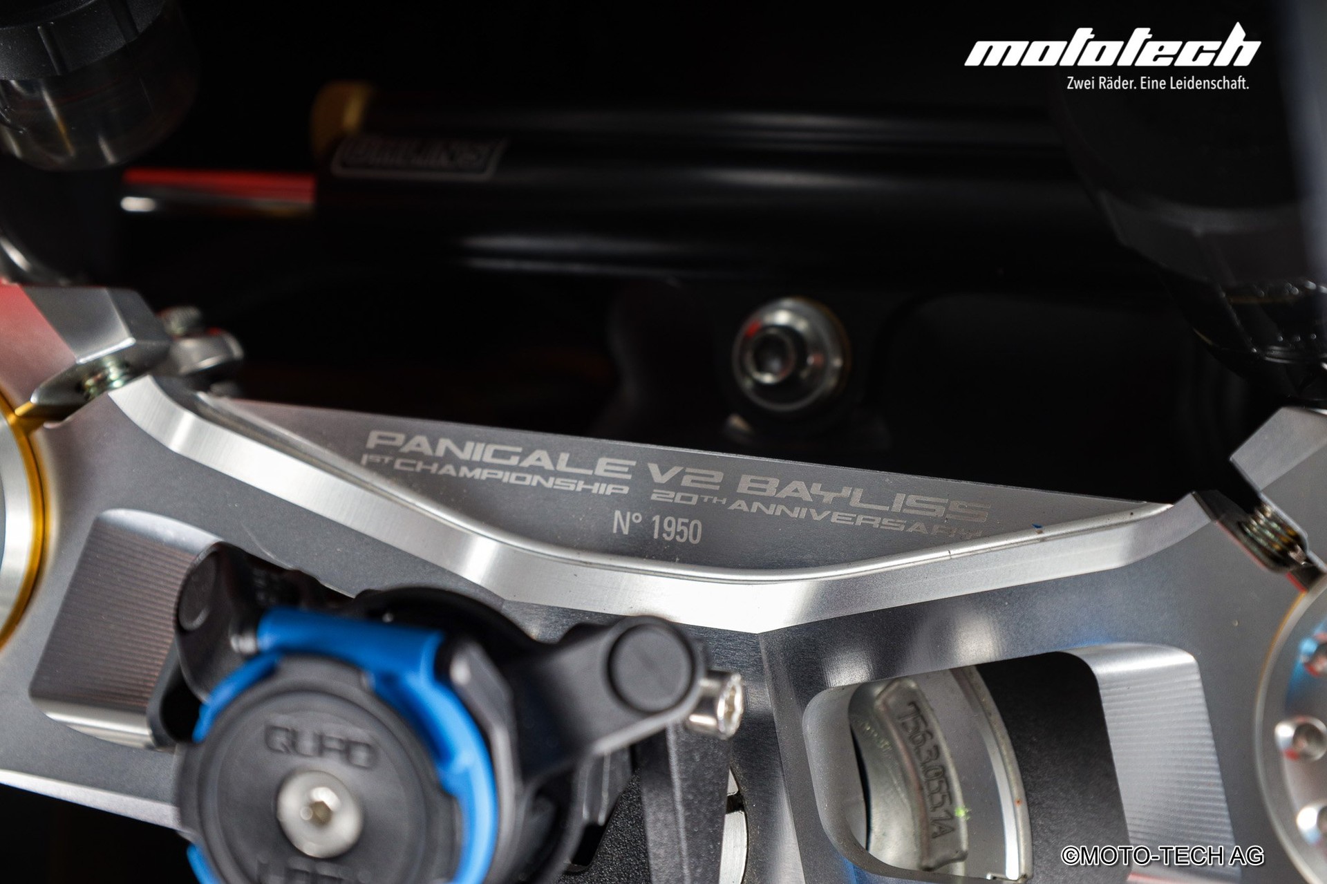 DUCATI Panigale V2 Bayliss 1st Champion 20th Anniversary-image-6