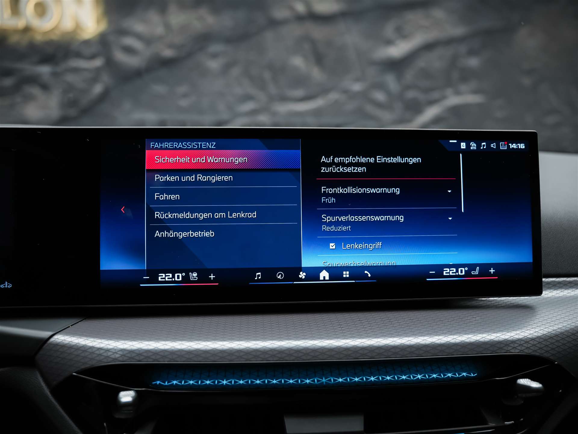 BMW M340i xDrive Steptronic M Sport Pro *Facelift*Werksgarantie*Lenkradheizung*Head Up Display*360° Kamera*-image-34