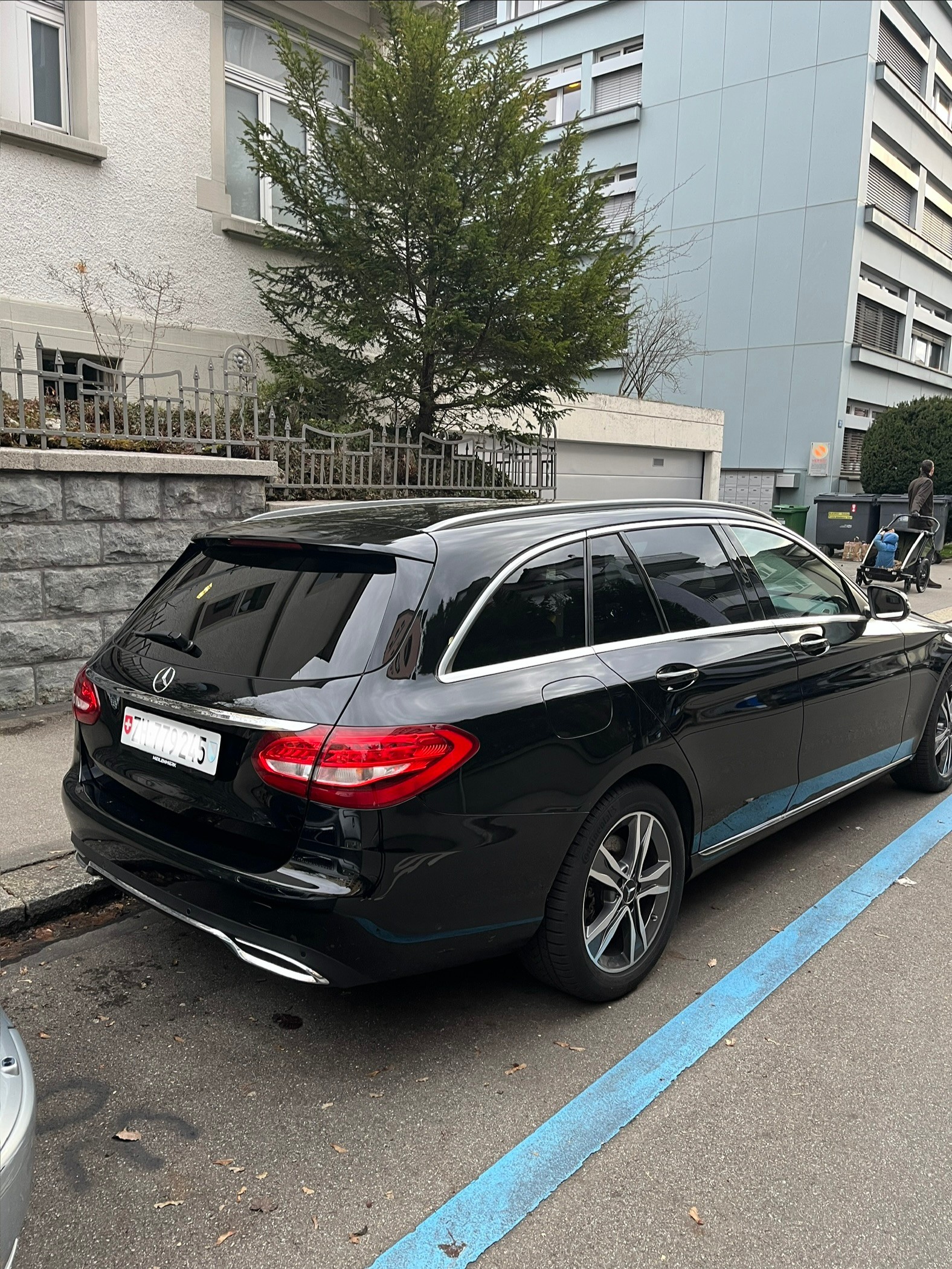 MERCEDES-BENZ C 180 Avantgarde-image-1