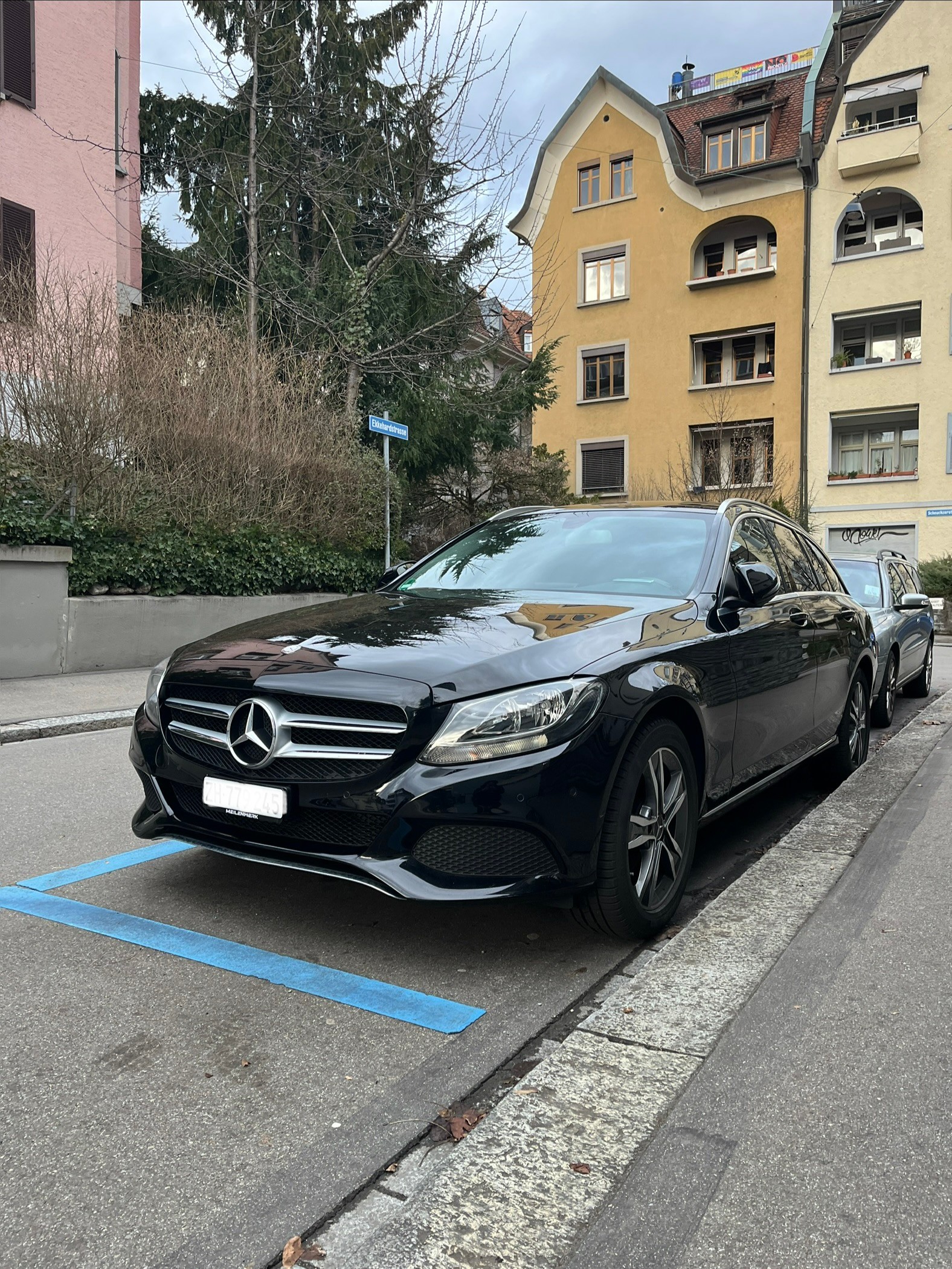 MERCEDES-BENZ C 180 Avantgarde