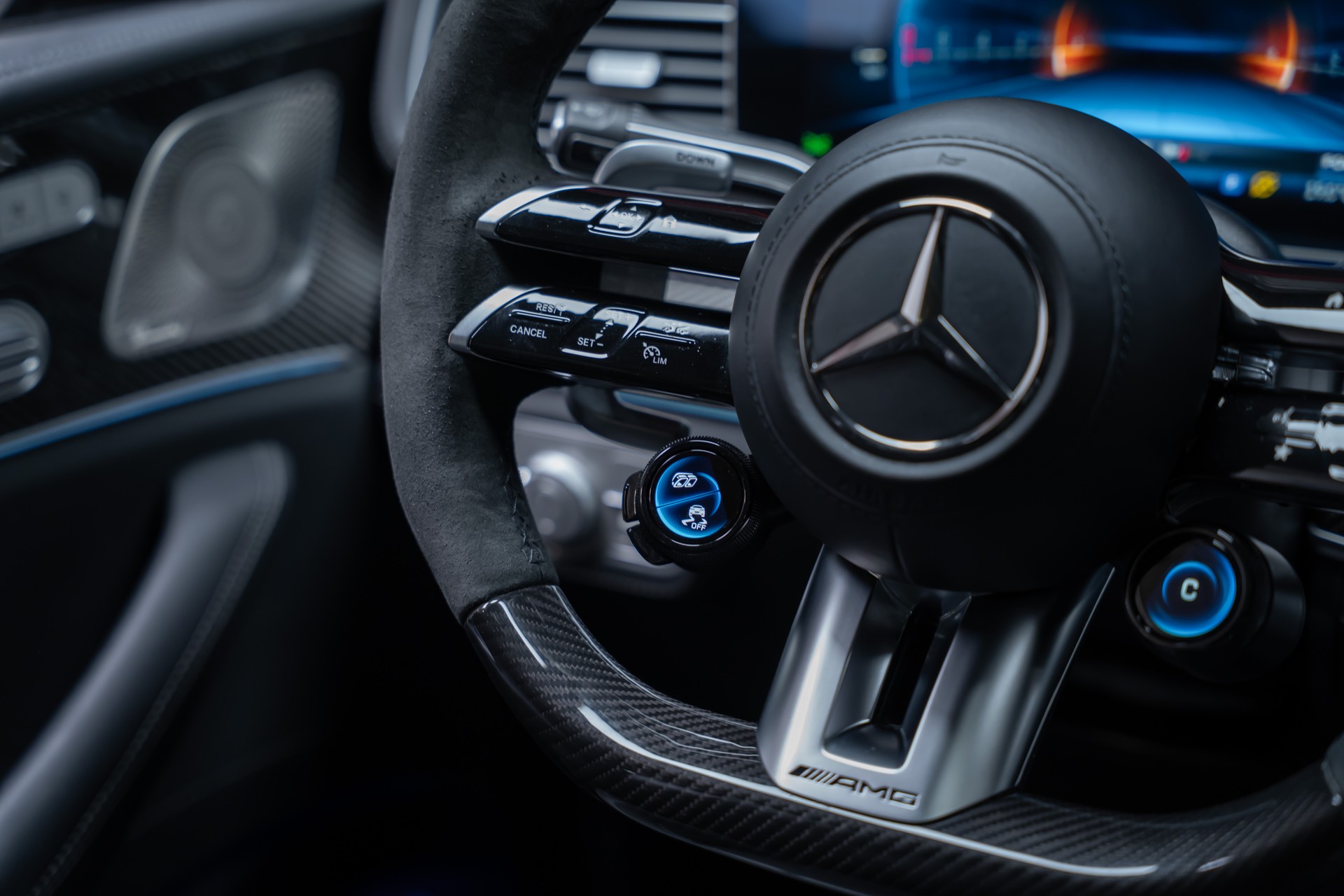 MERCEDES-BENZ GLE 63 S AMG 4matic+ Coupé / Panorama / 360°Kamera / HeadUp-image-33