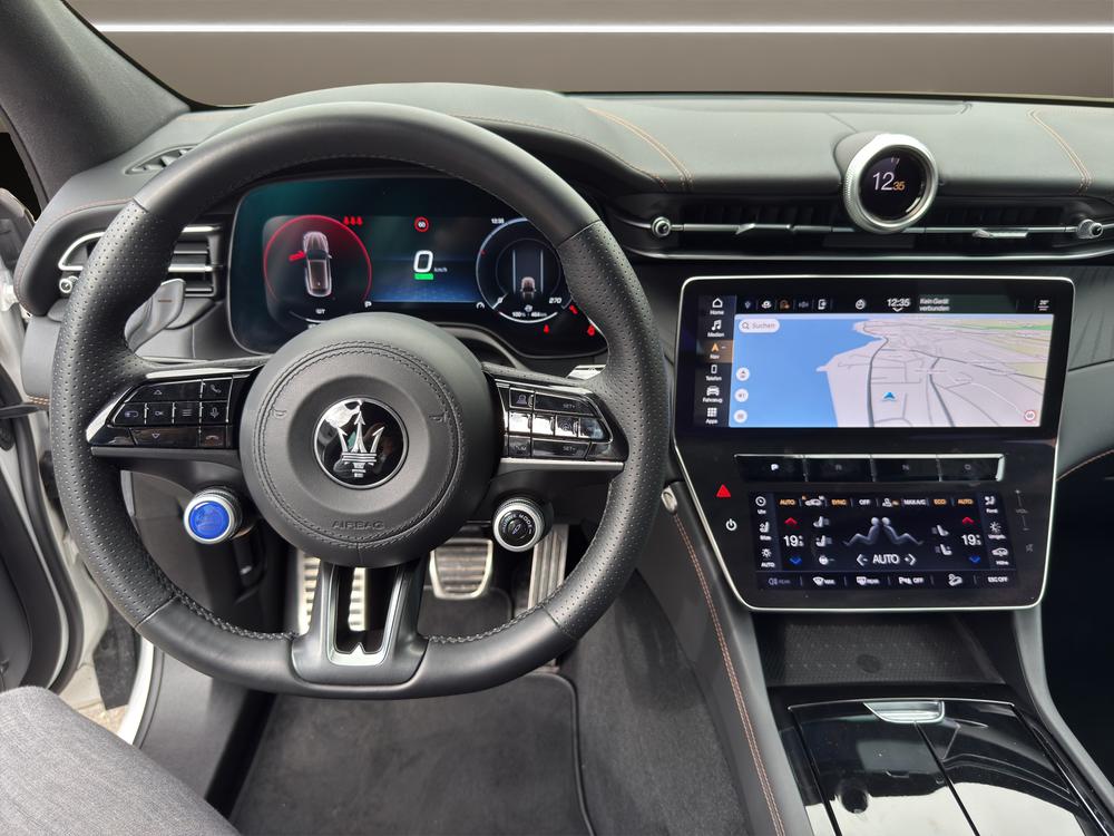 MASERATI Grecale Folgore-image-8